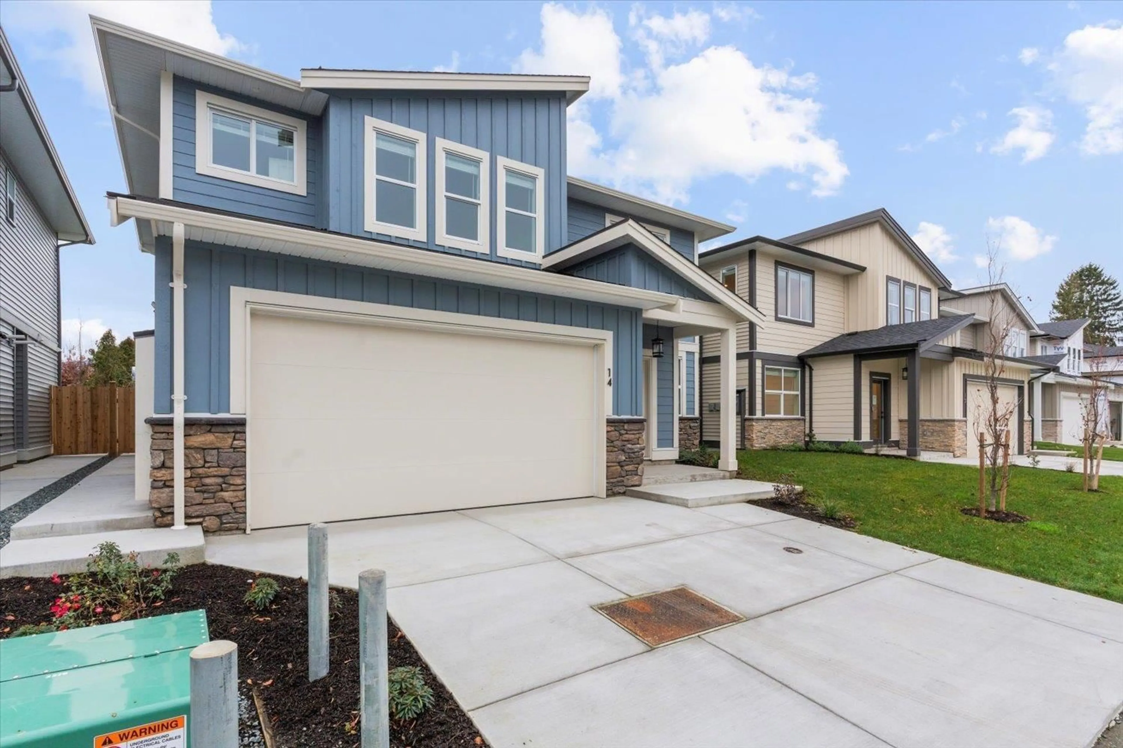 Home with vinyl exterior material, street for 14 - 46058 BONNY AVENUE, Chilliwack British Columbia V2P3H6