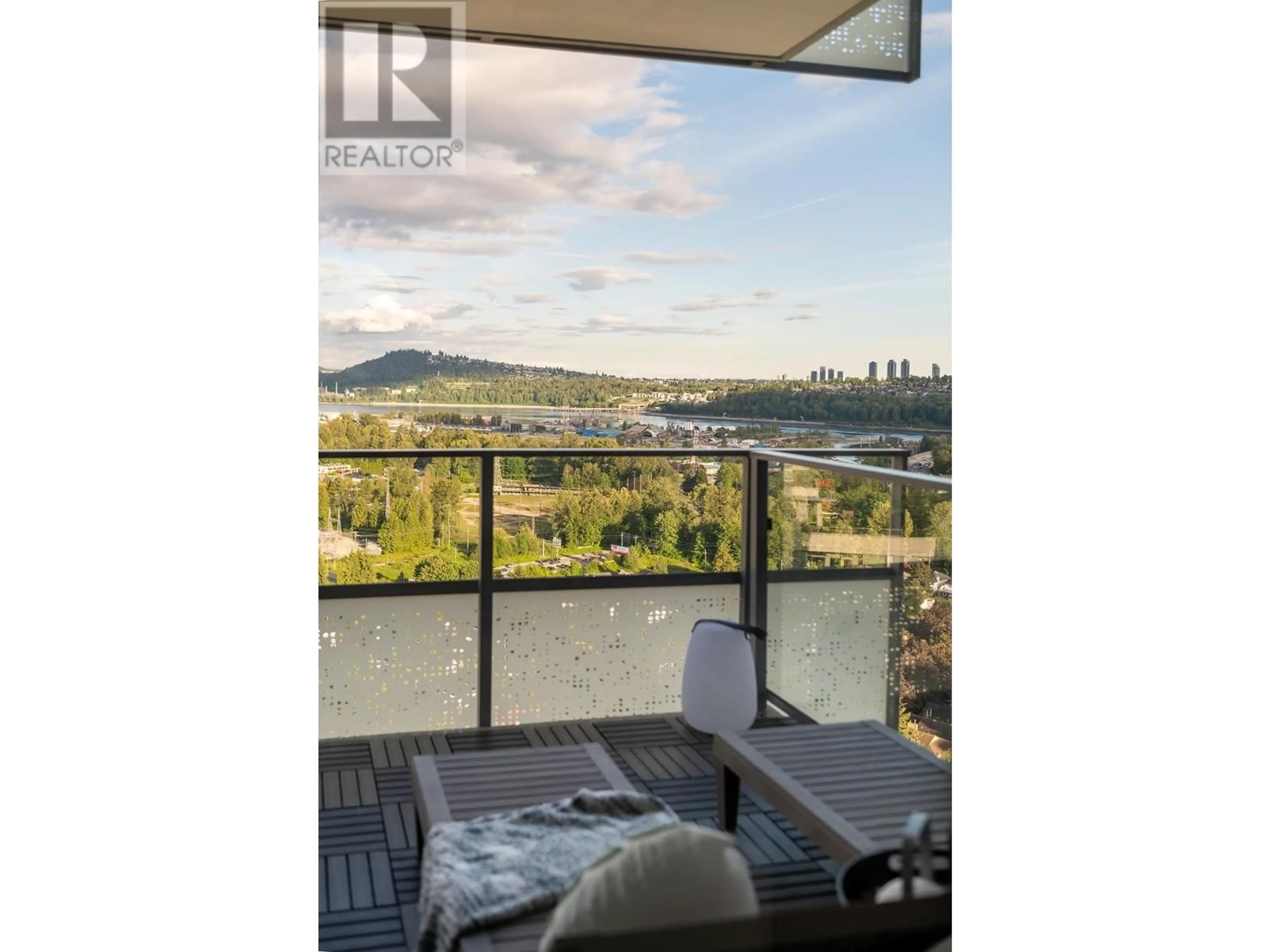 Balcony in the apartment, water/lake/river/ocean view for 3003 1500 FERN ROAD, North Vancouver British Columbia V7J1H6