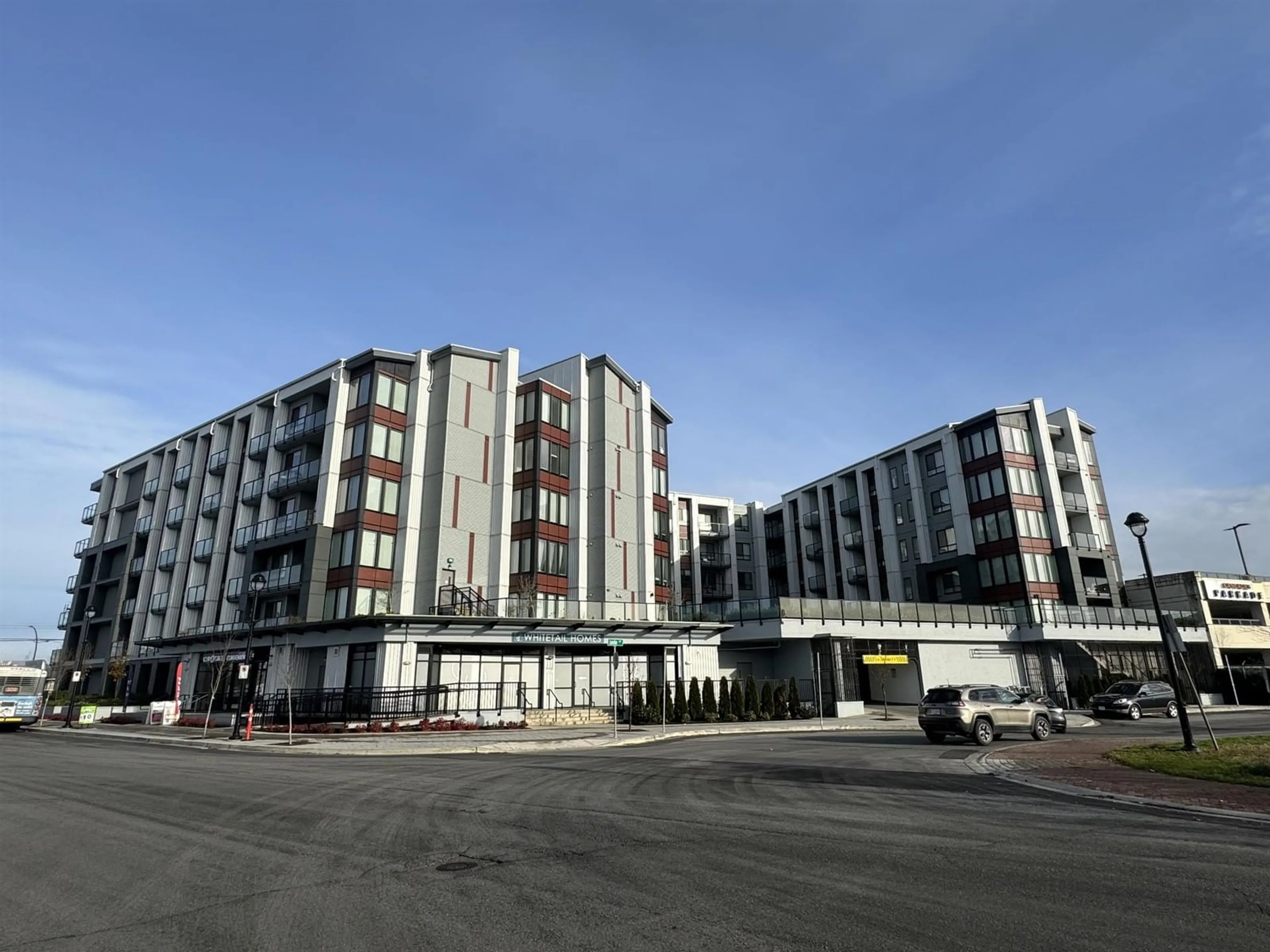 Unknown for 401 - 20360 LOGAN, Langley British Columbia V3A0P5