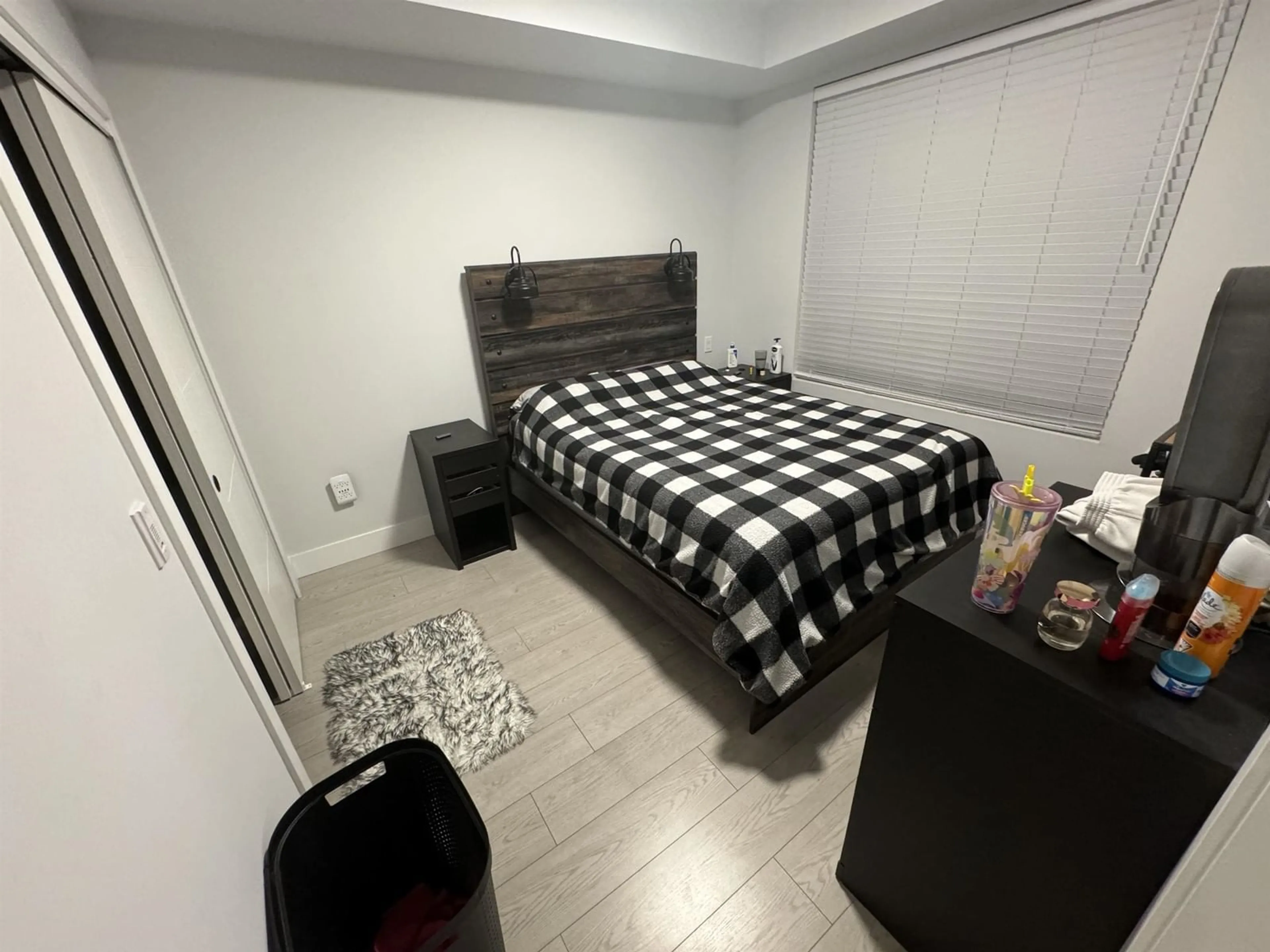 A pic of a room for 401 20360 LOGAN AVENUE, Langley British Columbia V3A0P5