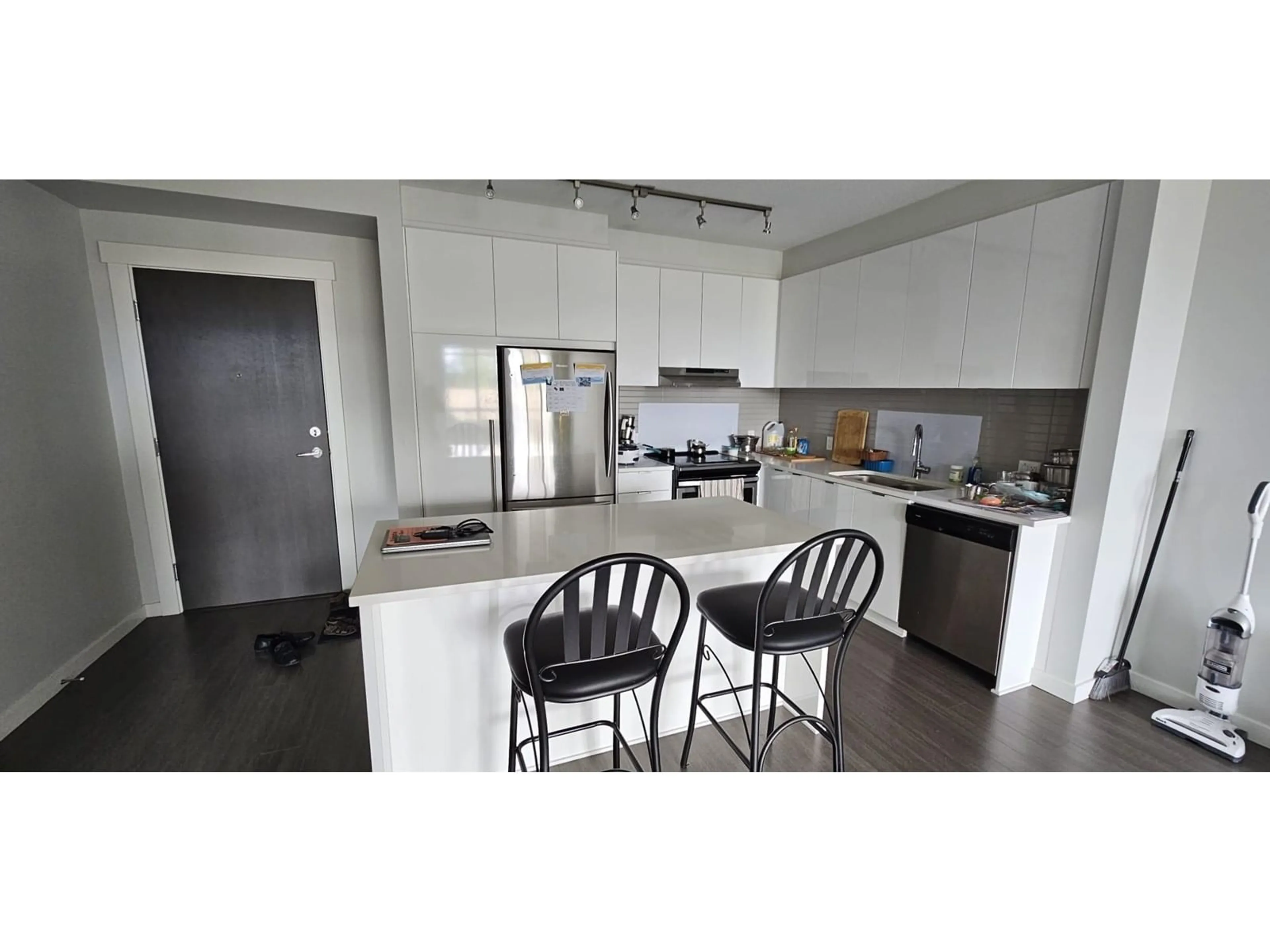 Open concept kitchen, unknown for 321 31158 WESTRIDGE PLACE, Abbotsford British Columbia V2T0K5