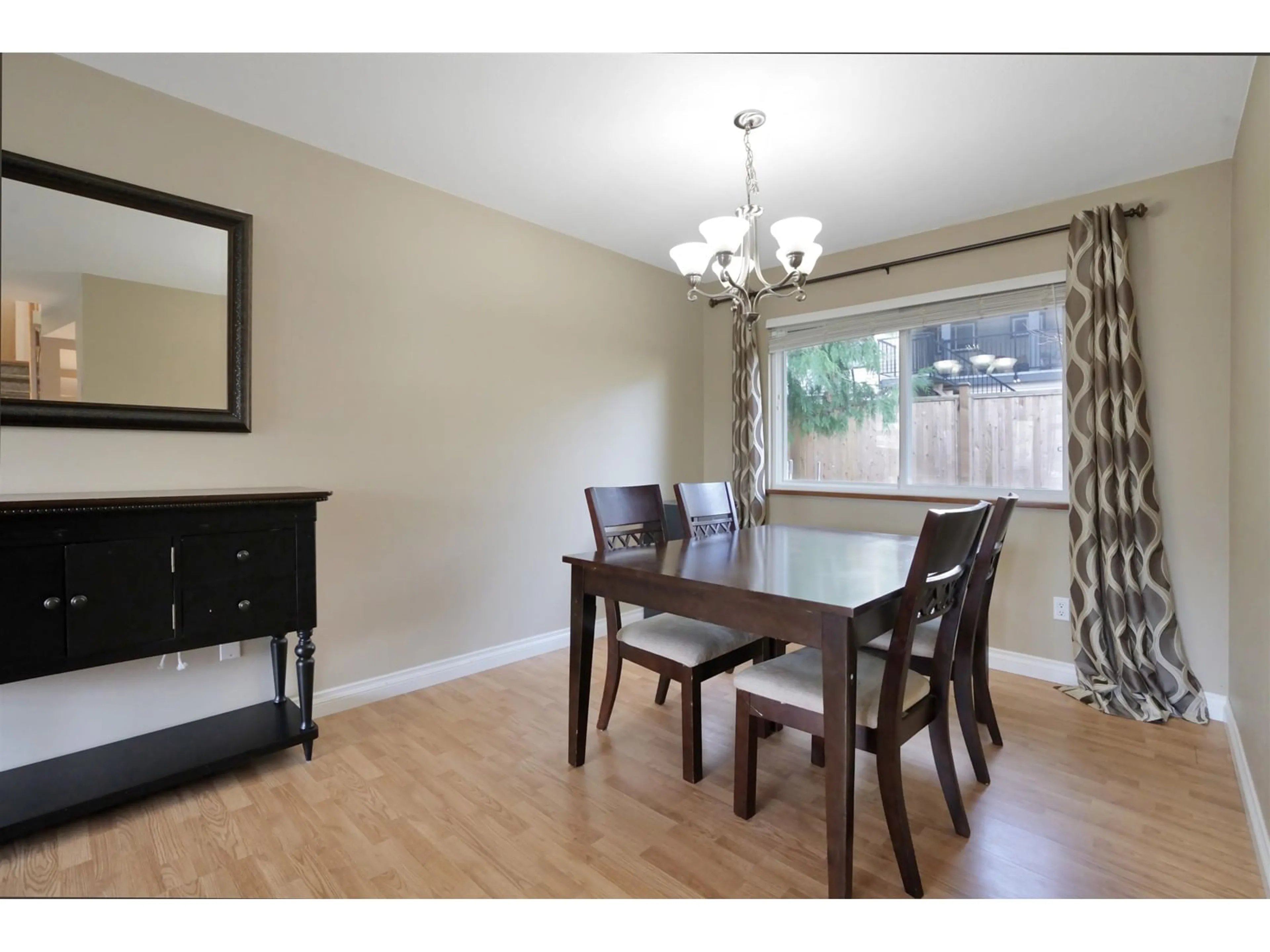 Dining room, wood/laminate floor for 6665 130A STREET, Surrey British Columbia V3W8P5