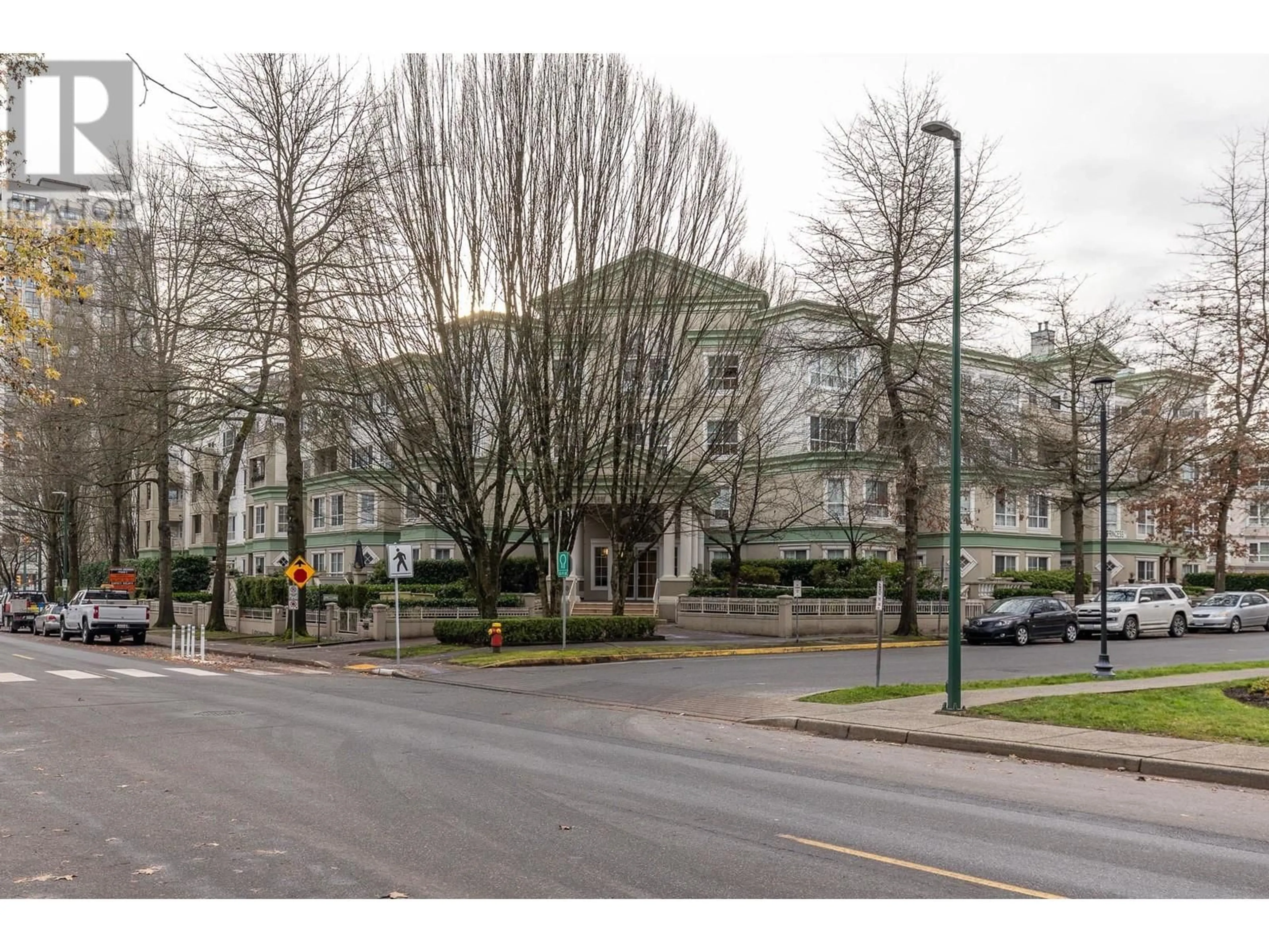 Blurry image for 214 2990 PRINCESS CRESCENT, Coquitlam British Columbia V3B7R3