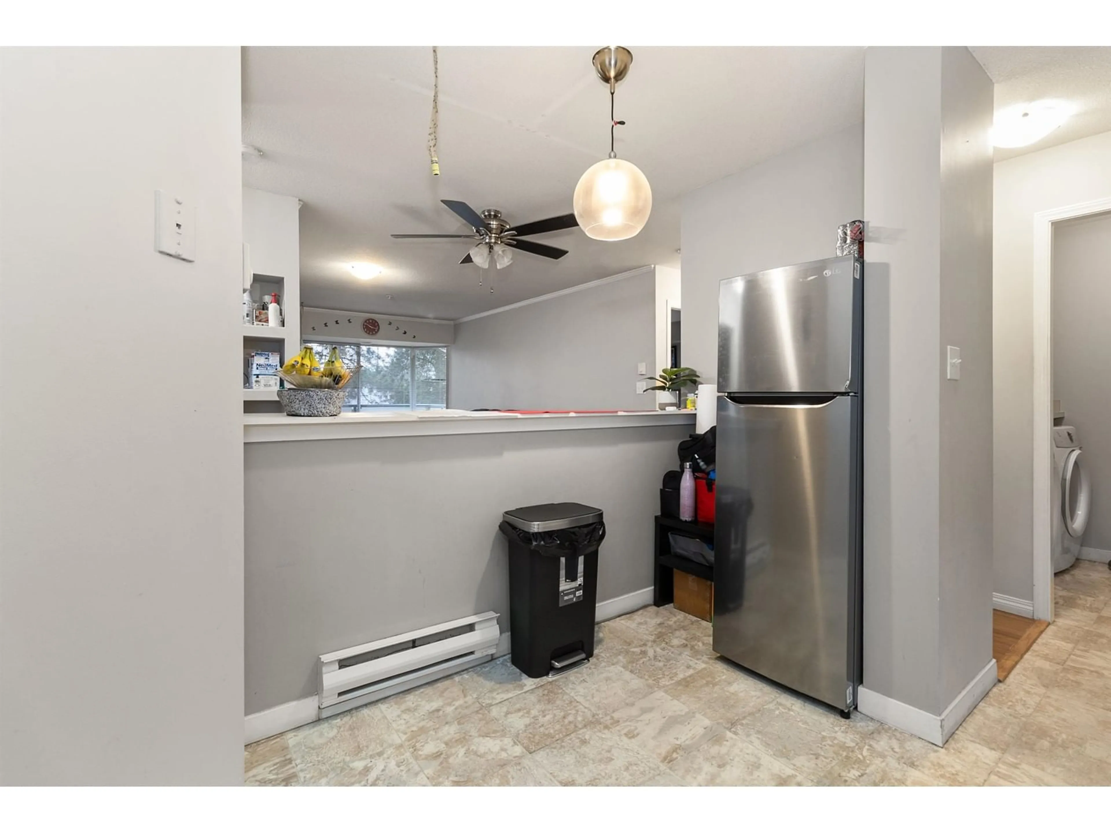 Standard kitchen, unknown for 210 - 2962 TRETHEWEY, Abbotsford British Columbia V2T4M3