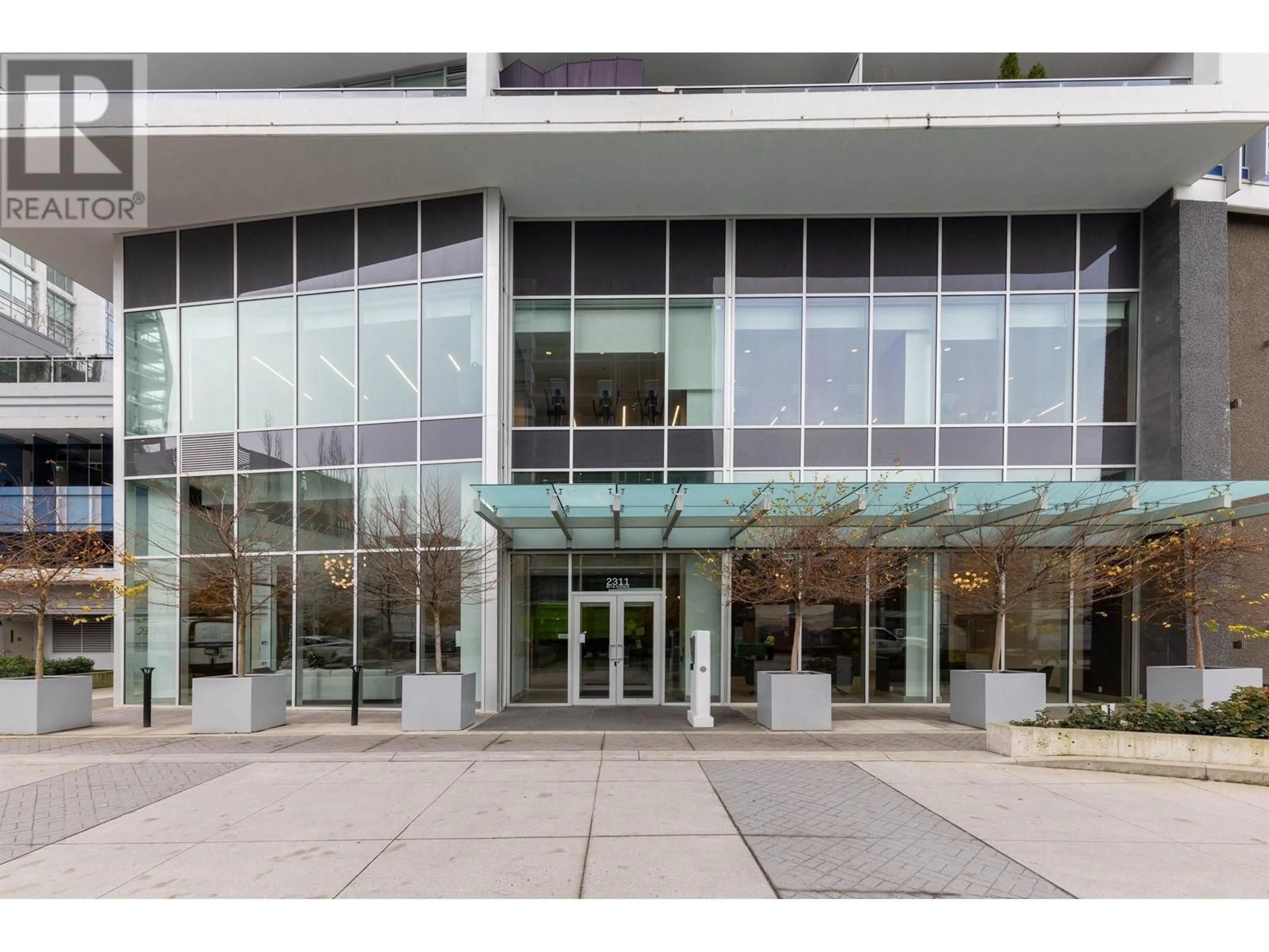 Indoor foyer for 1704 2311 BETA AVENUE, Burnaby British Columbia V5C0M1