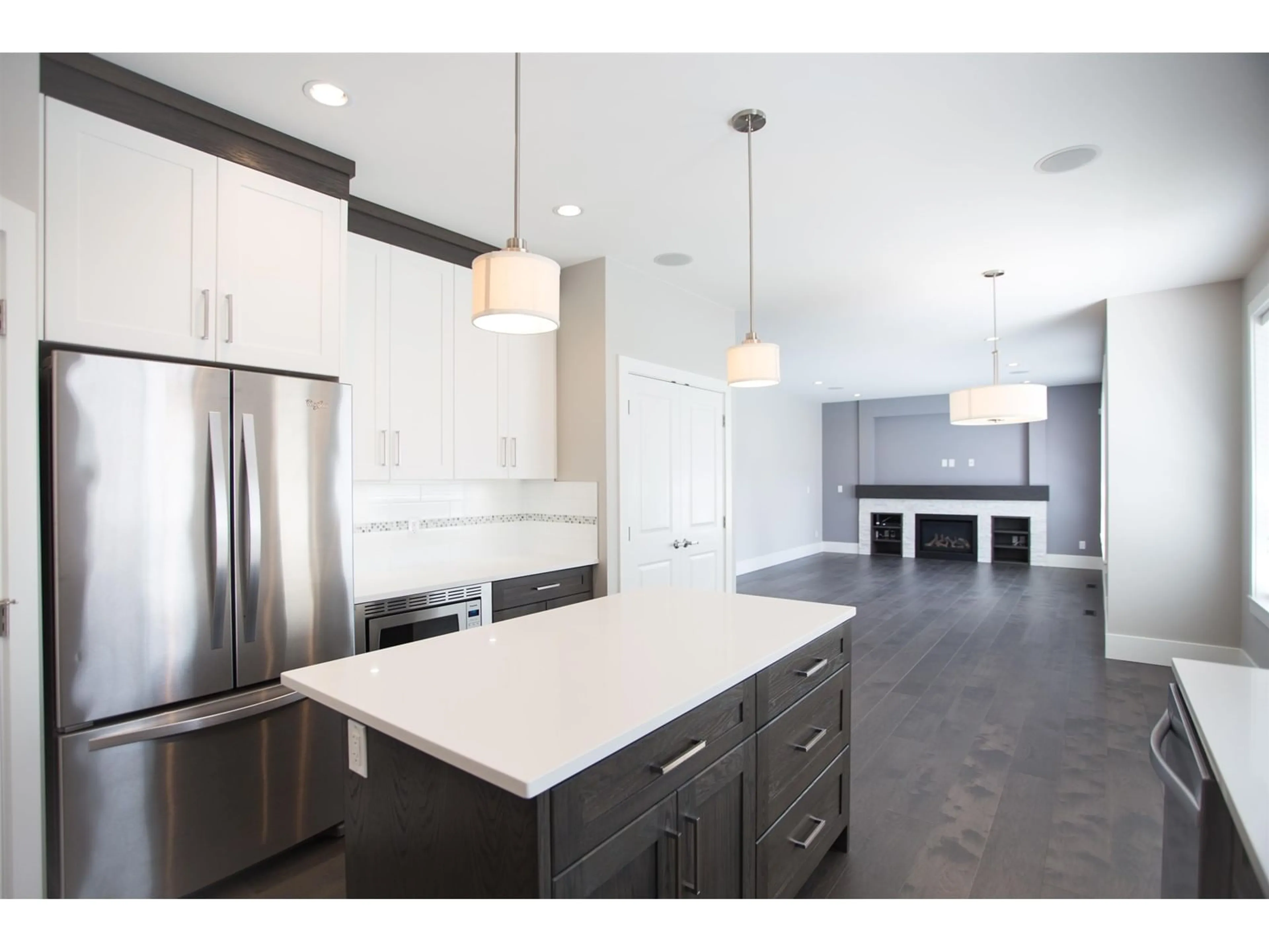 Open concept kitchen, unknown for 6116 147B STREET, Surrey British Columbia V3S2L8