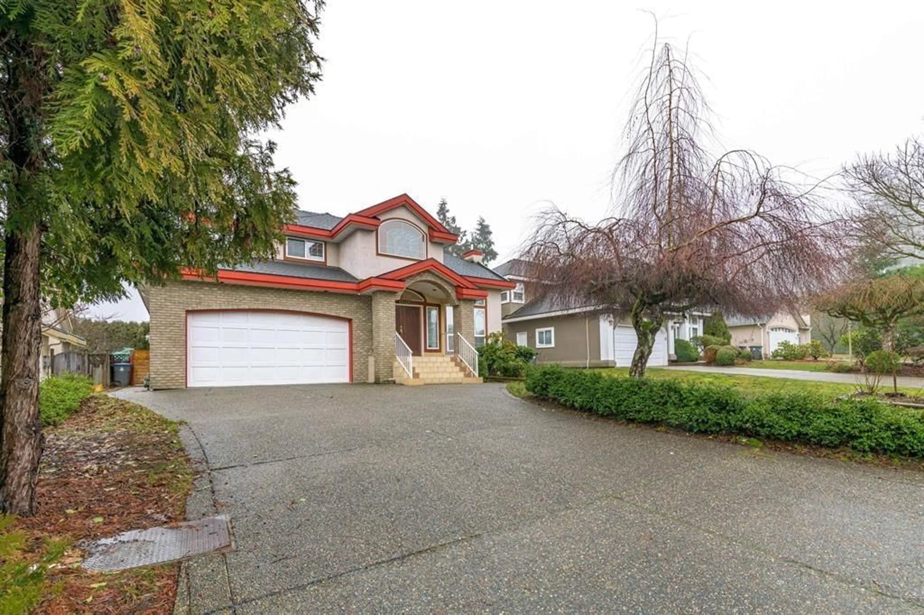 A pic from outside/outdoor area/front of a property/back of a property/a pic from drone, street for 11028 162A STREET, Surrey British Columbia V4N4S8