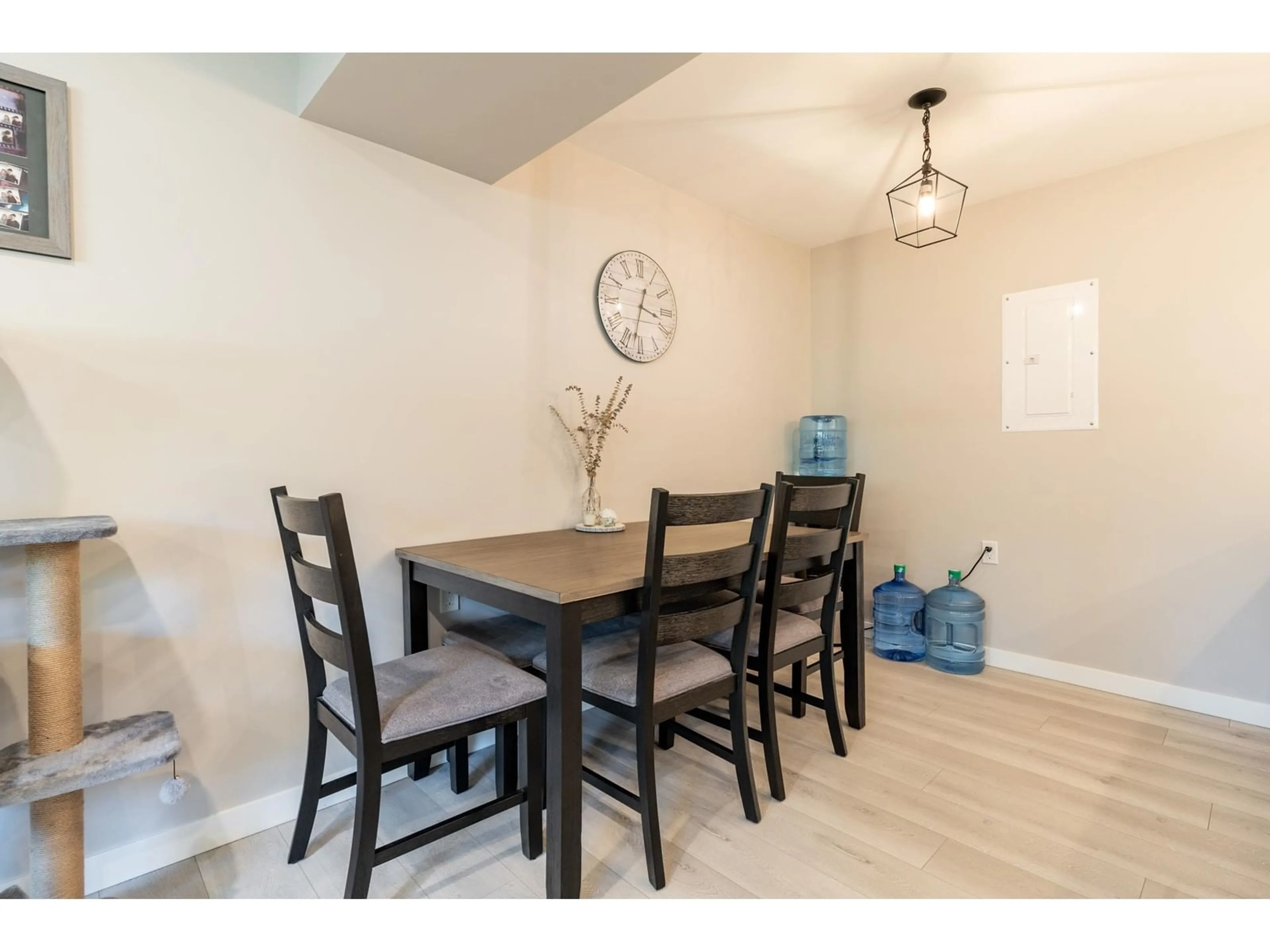 Dining room, wood/laminate floor for 25165 11B AVENUE, Langley British Columbia V4W2S7