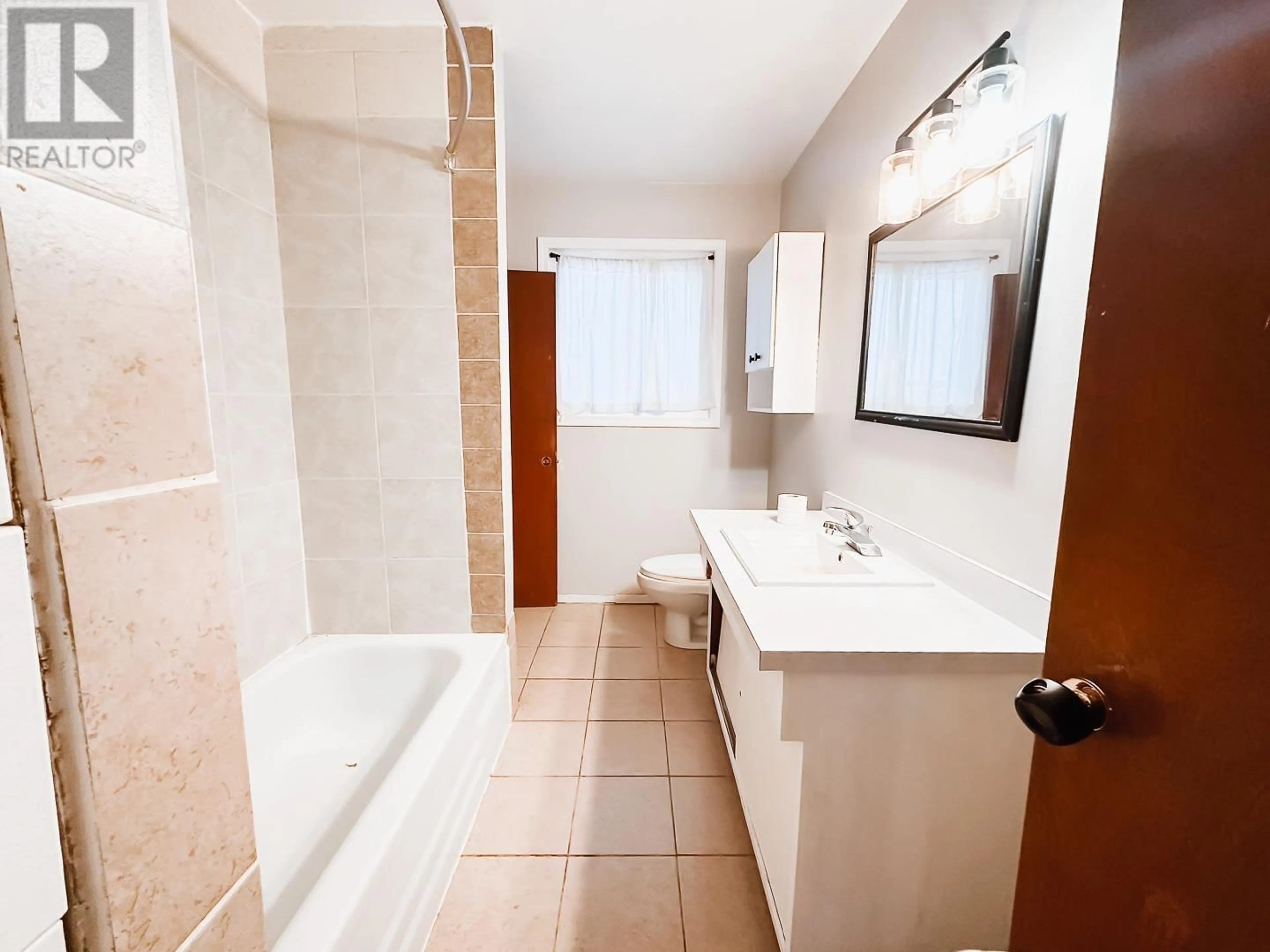 Standard bathroom, ceramic/tile floor for 7060 EUGENE ROAD, Prince George British Columbia V2N5P6