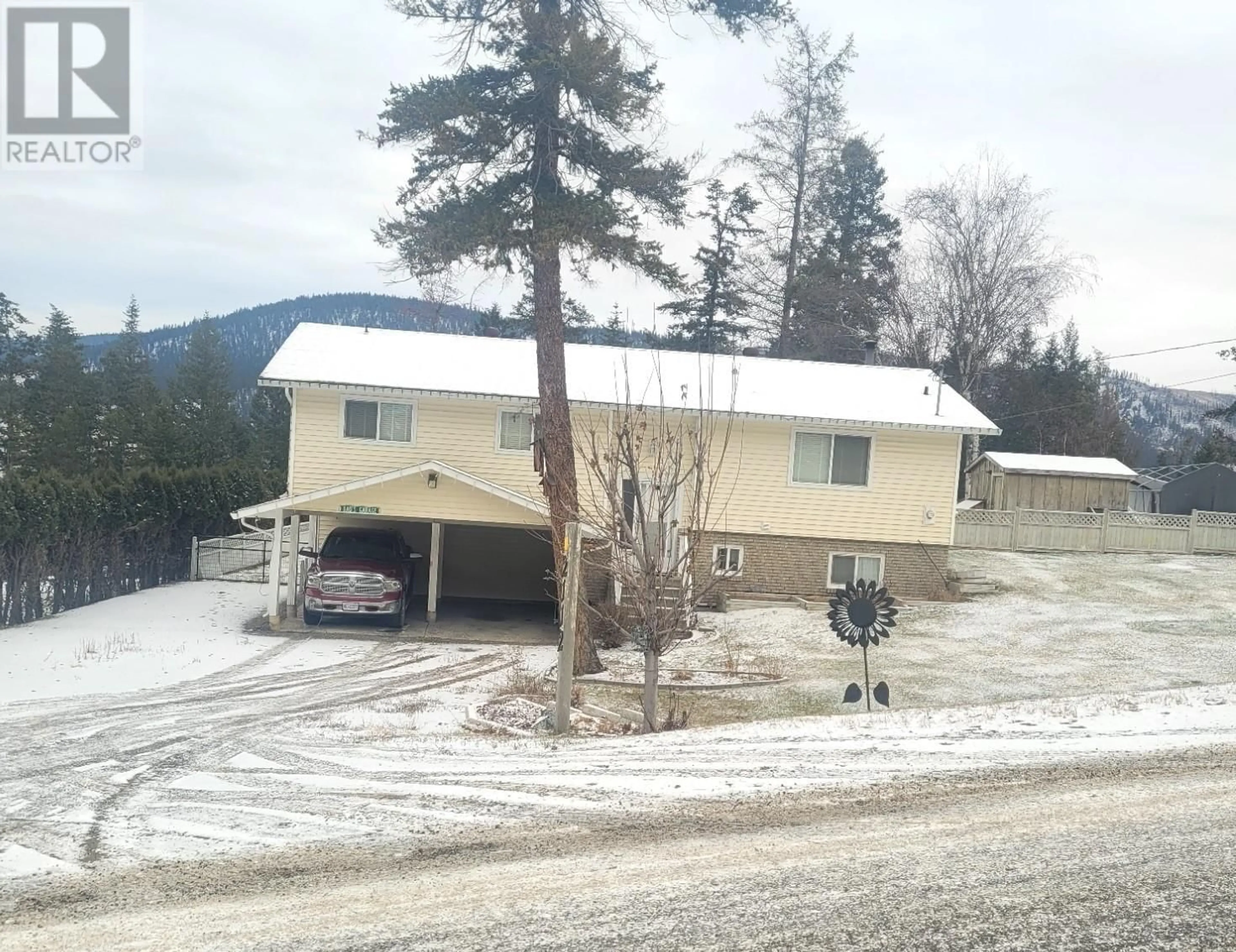 A pic from outside/outdoor area/front of a property/back of a property/a pic from drone, mountain view for 2112 SOUTH LAKESIDE DRIVE, Williams Lake British Columbia V2G5G4