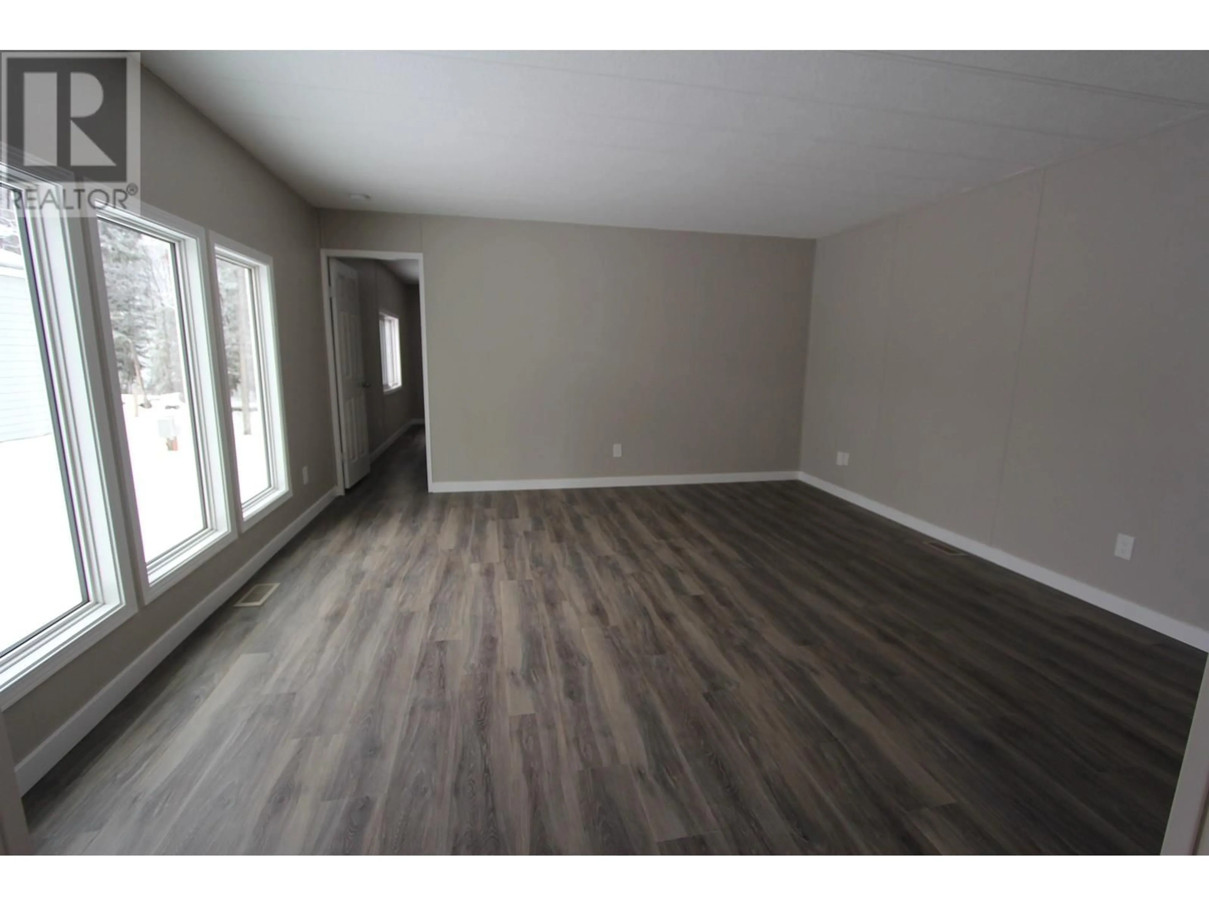 A pic of a room for 6 7170 HART HIGHWAY, Prince George British Columbia V2K3A8