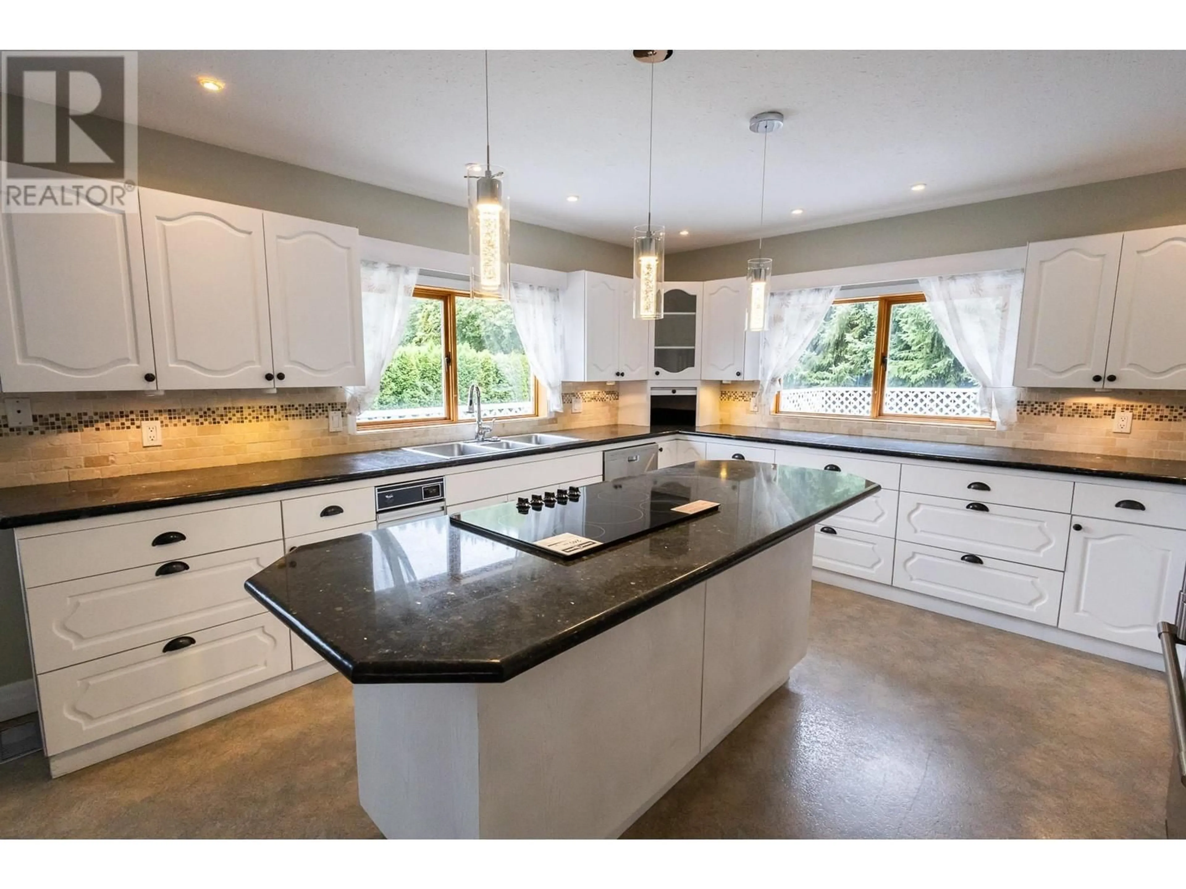 Open concept kitchen, ceramic/tile floor for 5005 COLE AVENUE, Terrace British Columbia V8G4T3