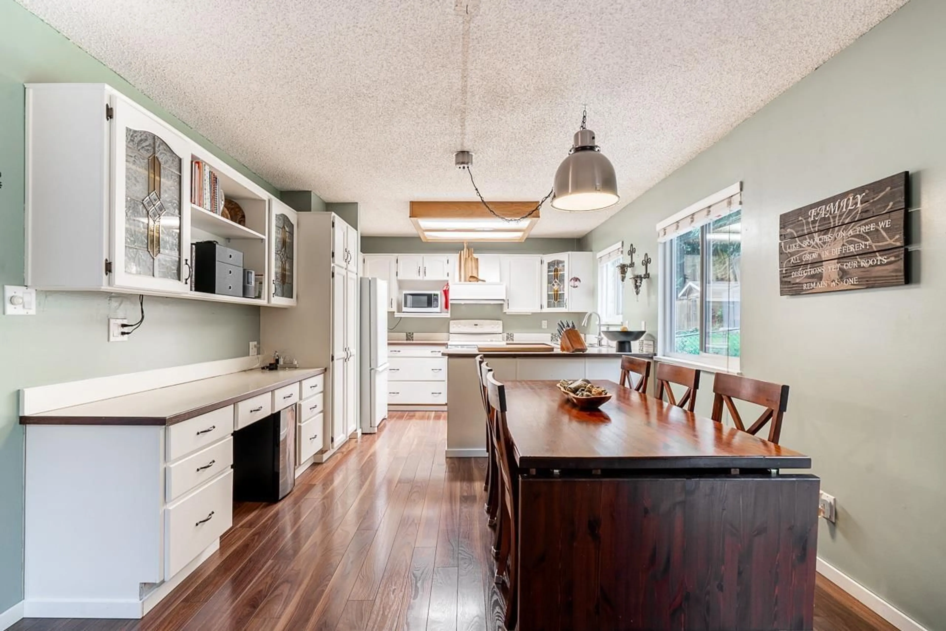 Open concept kitchen, unknown for 8370 SHEAVES ROAD, Delta British Columbia V4C3X1