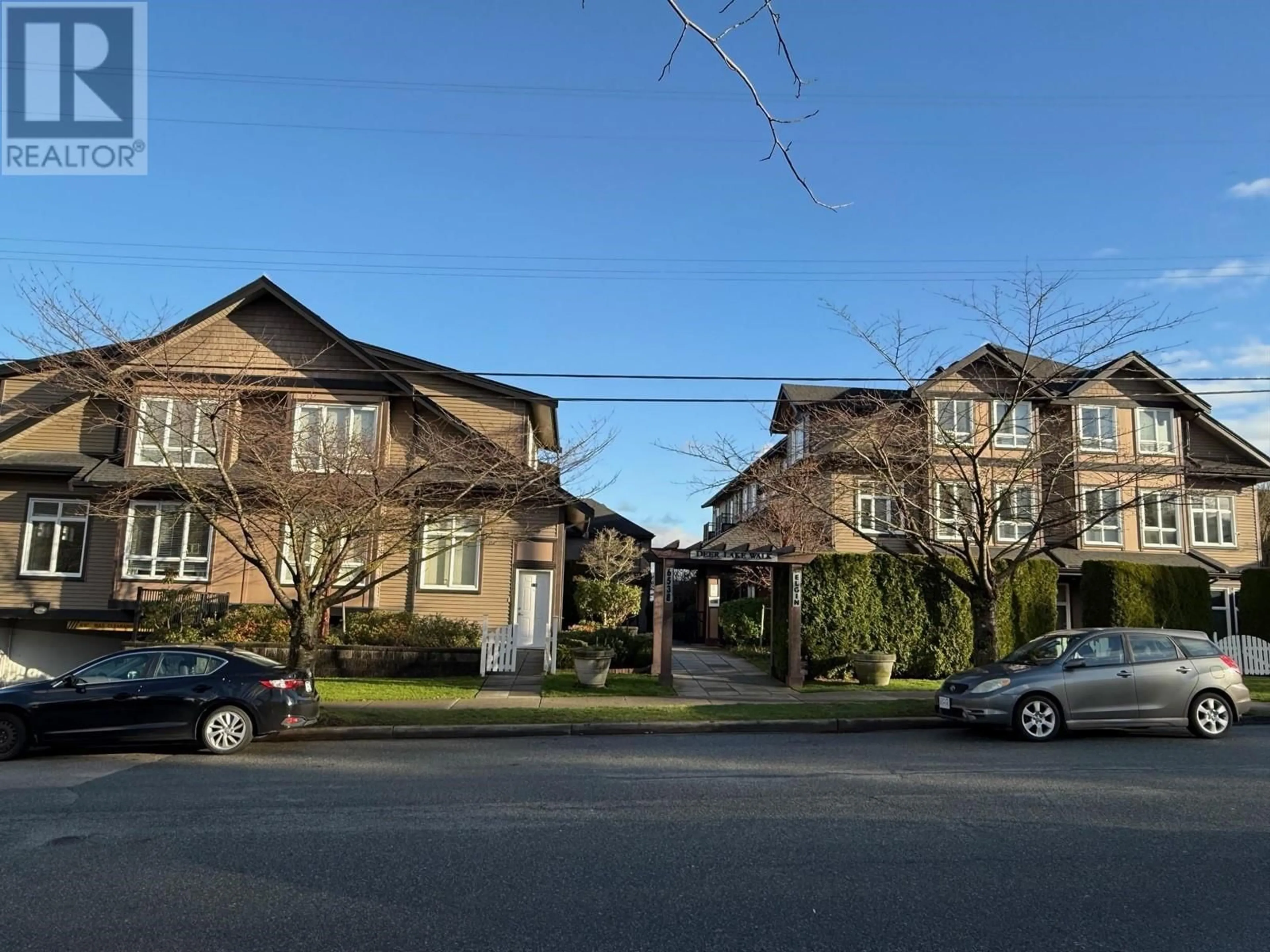 A pic from outside/outdoor area/front of a property/back of a property/a pic from drone, street for 26 6538 ELGIN AVENUE, Burnaby British Columbia V5H3S6