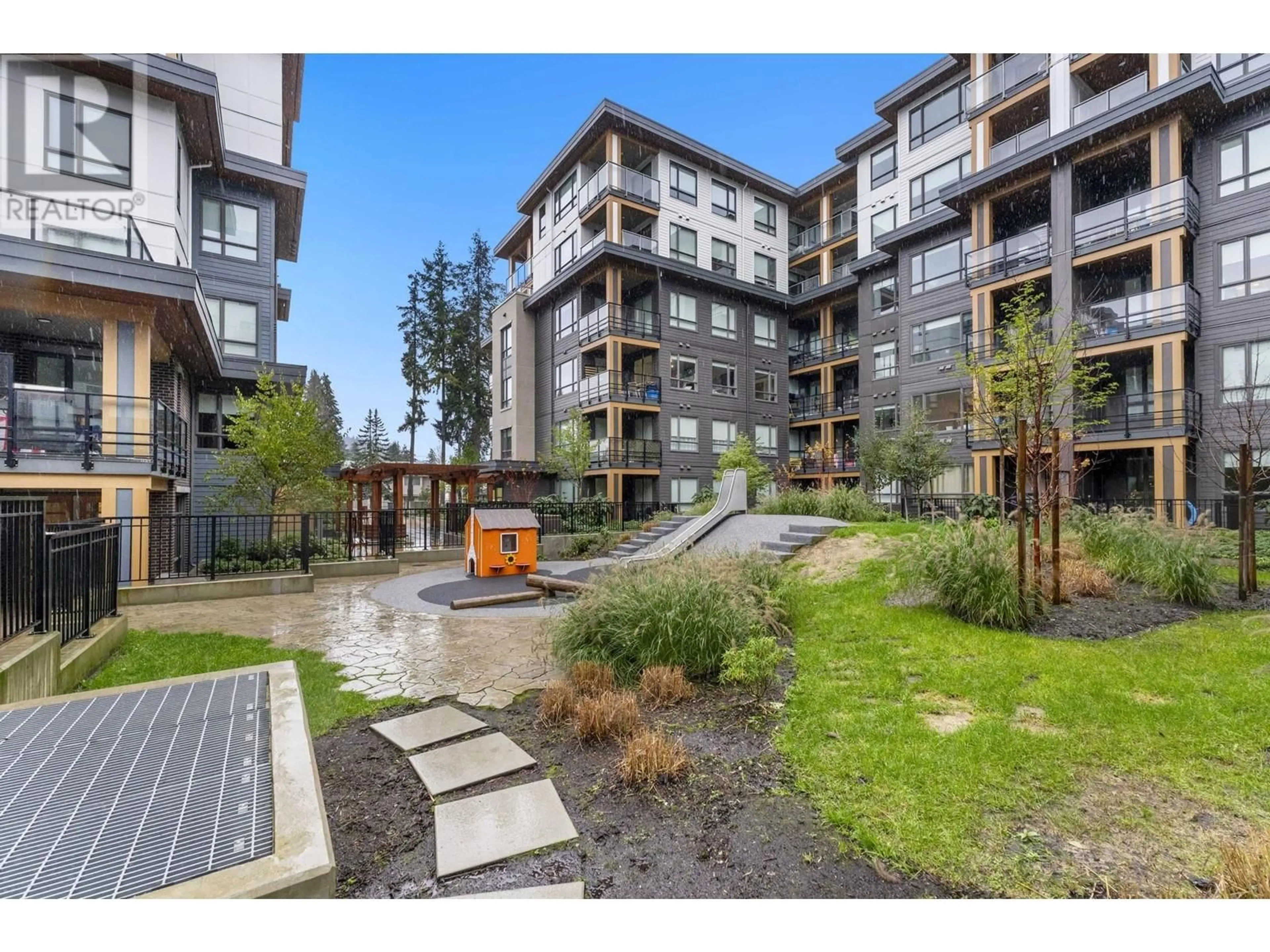 Patio, street for 118 741 ANSKAR COURT, Coquitlam British Columbia V3J0N3