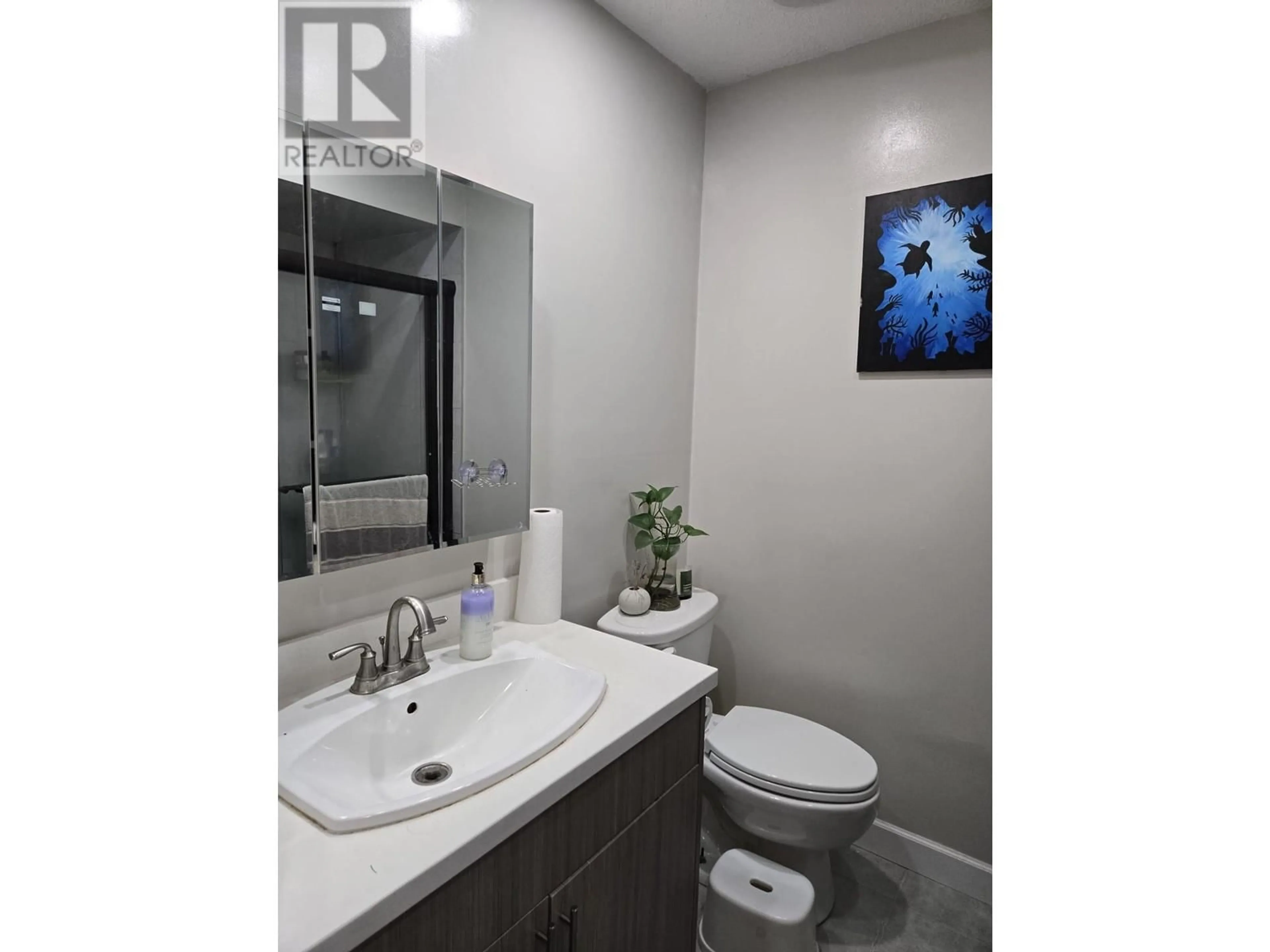 Standard bathroom, ceramic/tile floor for 6 - 7240 MOFFATT ROAD, Richmond British Columbia V6Y3N7
