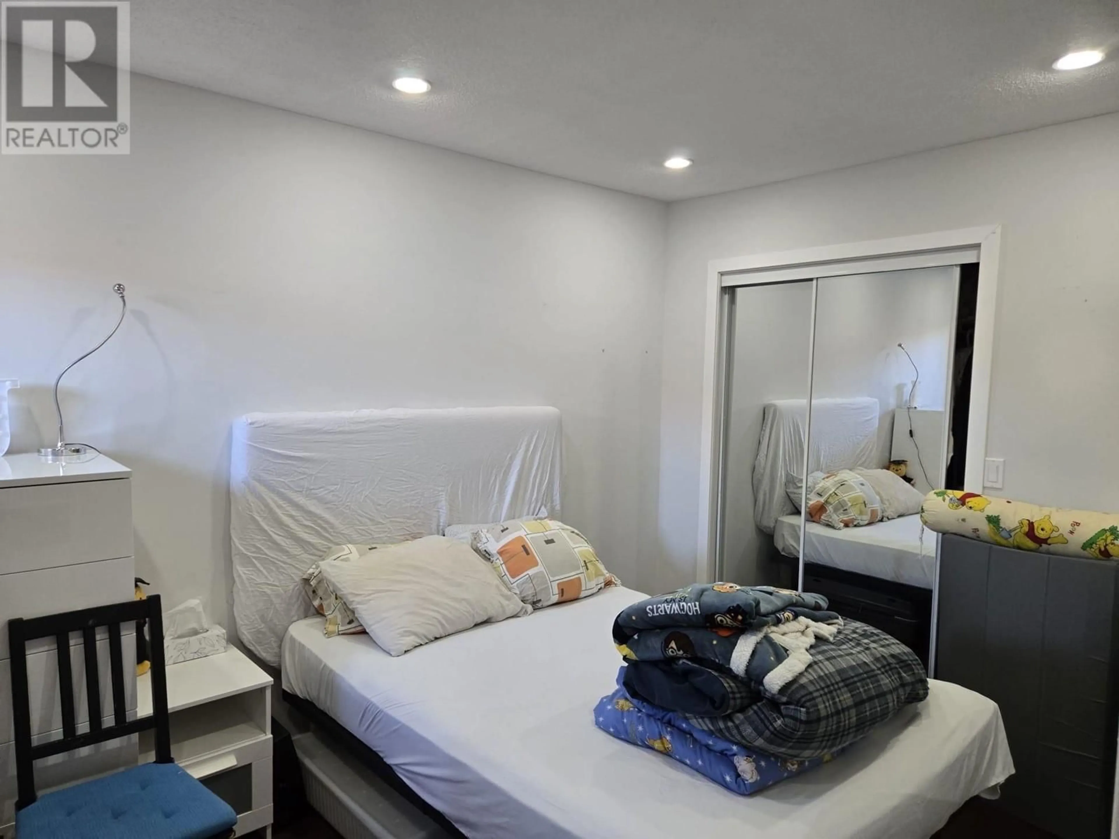 Bedroom with bed, unknown for 6 - 7240 MOFFATT ROAD, Richmond British Columbia V6Y3N7
