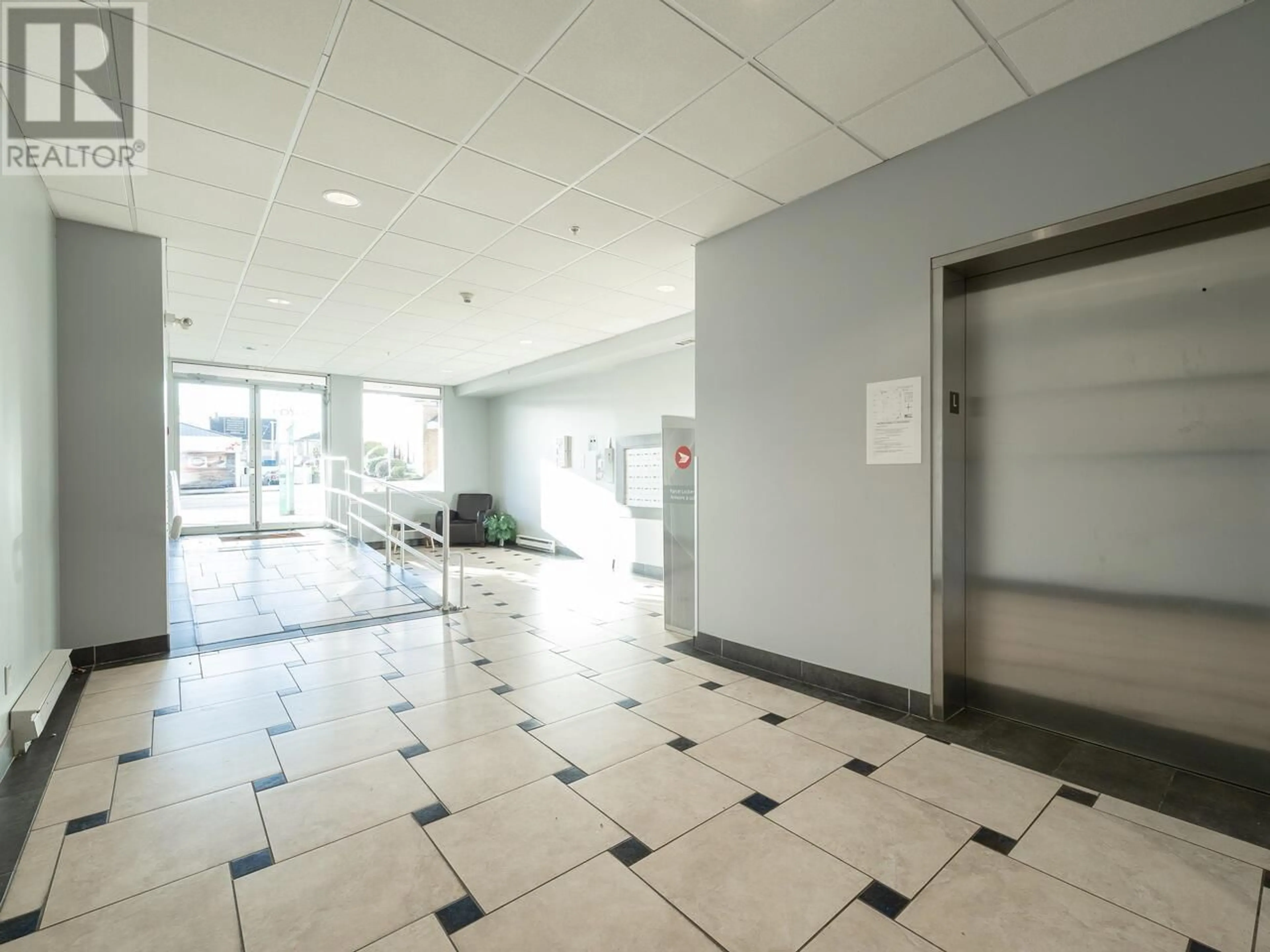 Indoor foyer for 216 2891 E HASTINGS STREET, Vancouver British Columbia V5K5J8