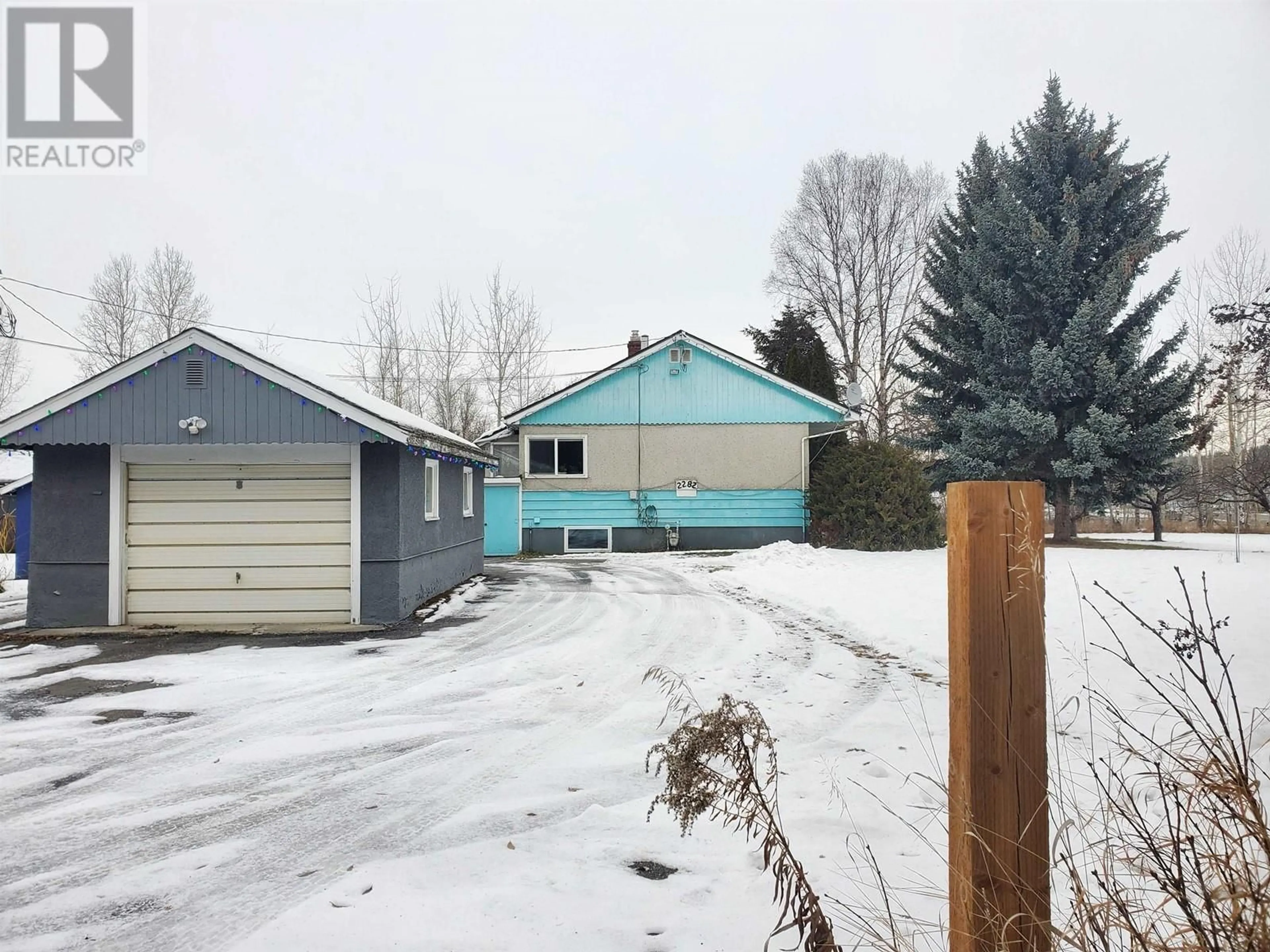 A pic from outside/outdoor area/front of a property/back of a property/a pic from drone, street for 2282 SHORT AVENUE, Quesnel British Columbia V2J3X8