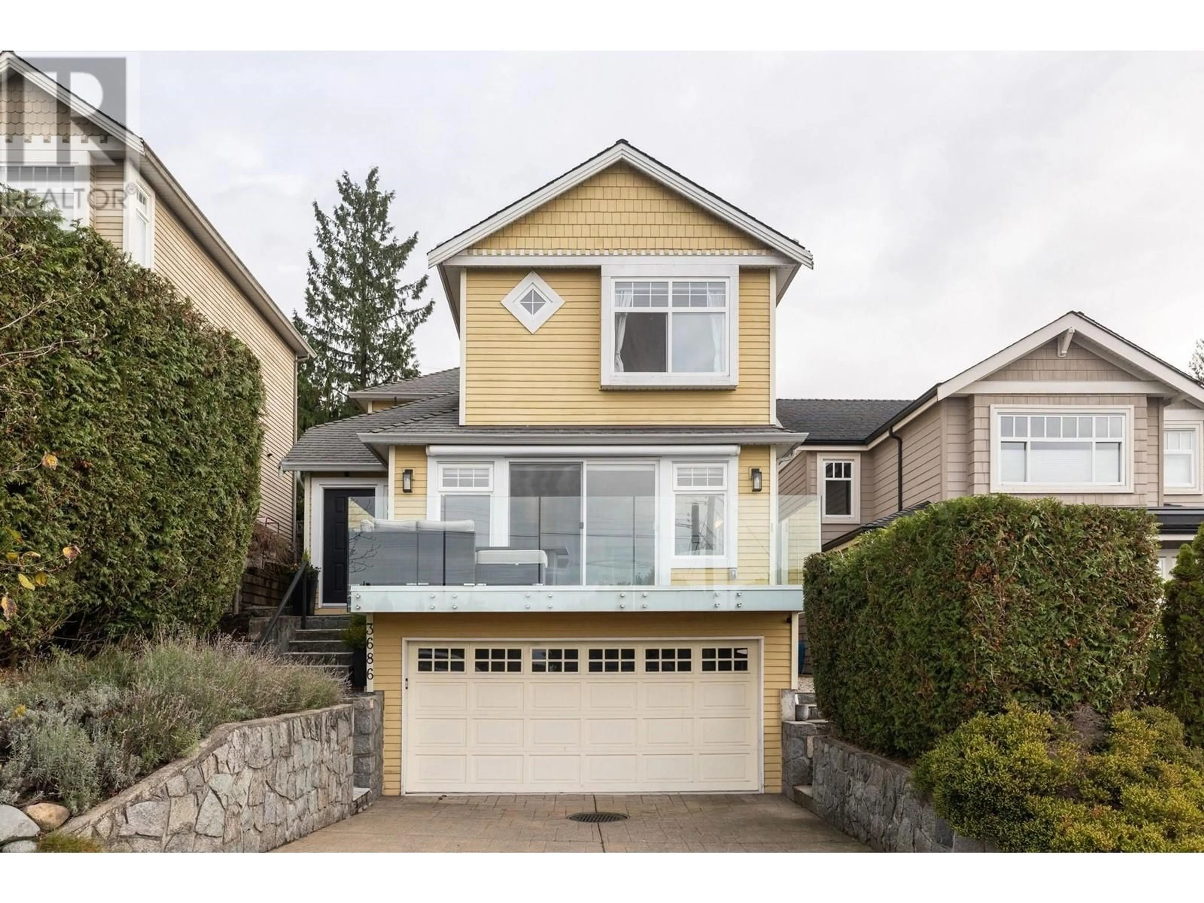 Home with vinyl exterior material, street for 3686 CARNARVON AVENUE, North Vancouver British Columbia V7N4L7