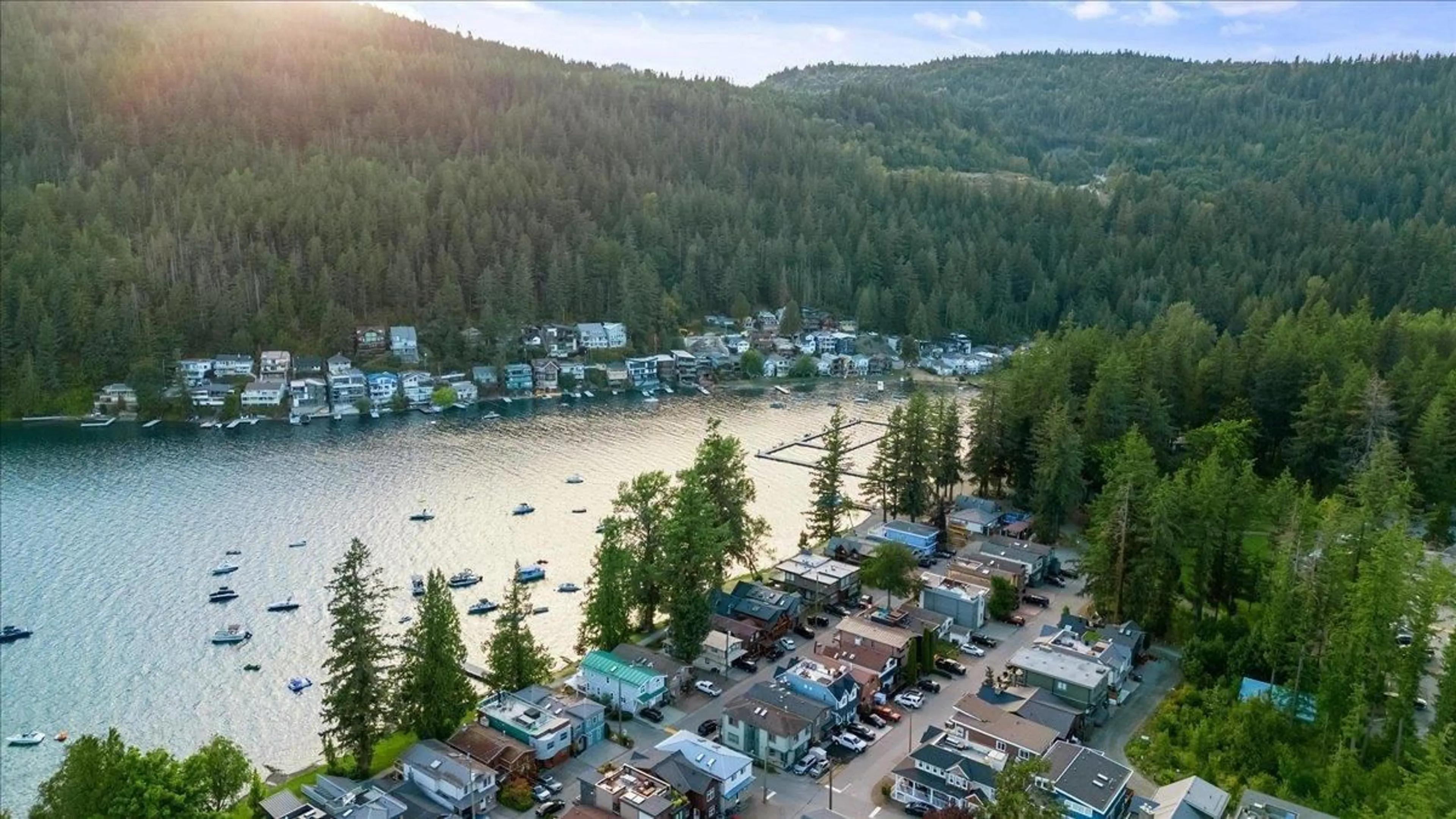 A pic from outside/outdoor area/front of a property/back of a property/a pic from drone, water/lake/river/ocean view for 253 FIRST AVENUE, Cultus Lake British Columbia V2R4Z2