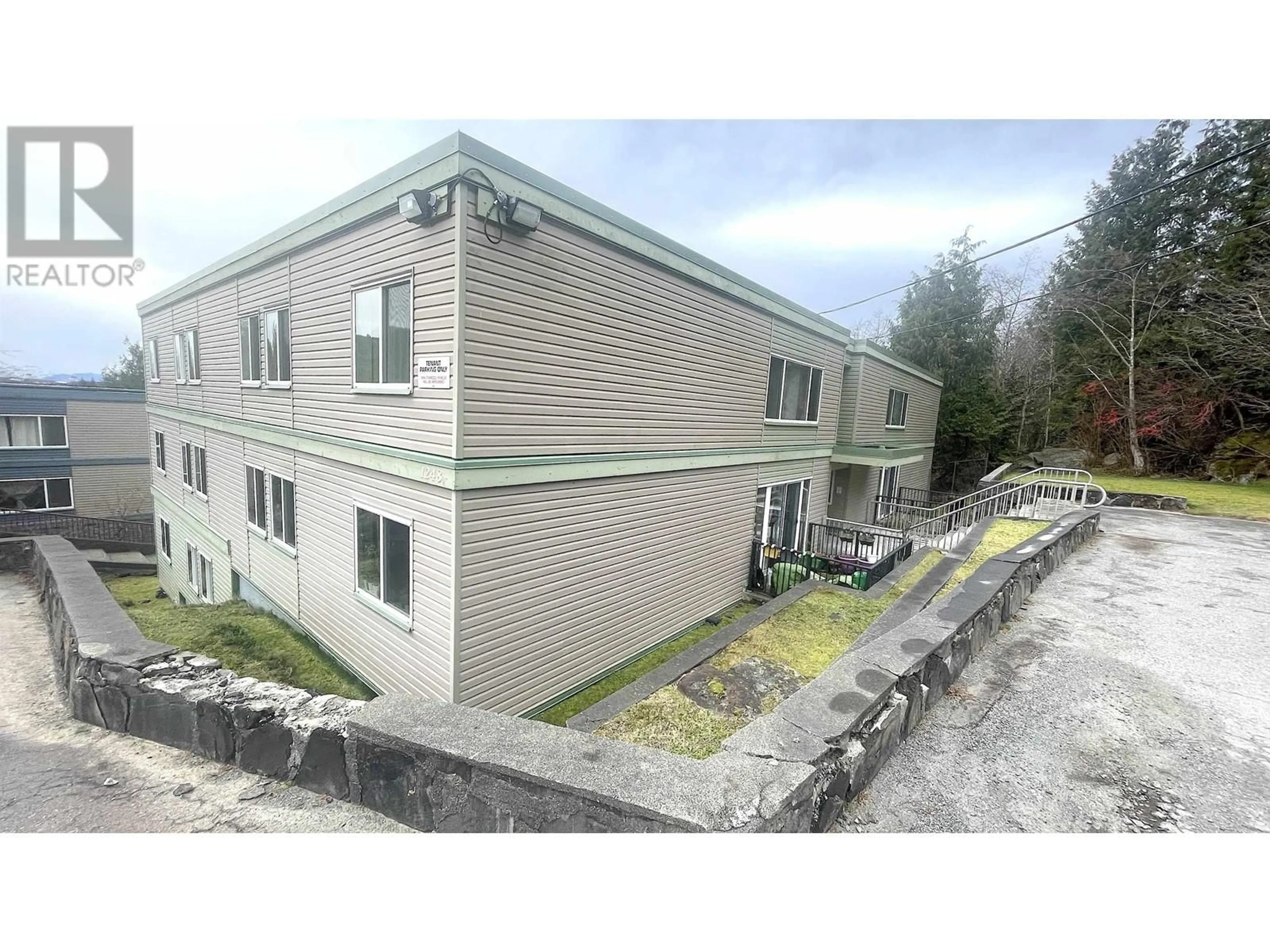 A pic from outside/outdoor area/front of a property/back of a property/a pic from drone, building for 301 1248 SUMMIT AVENUE, Prince Rupert British Columbia V8J2A5