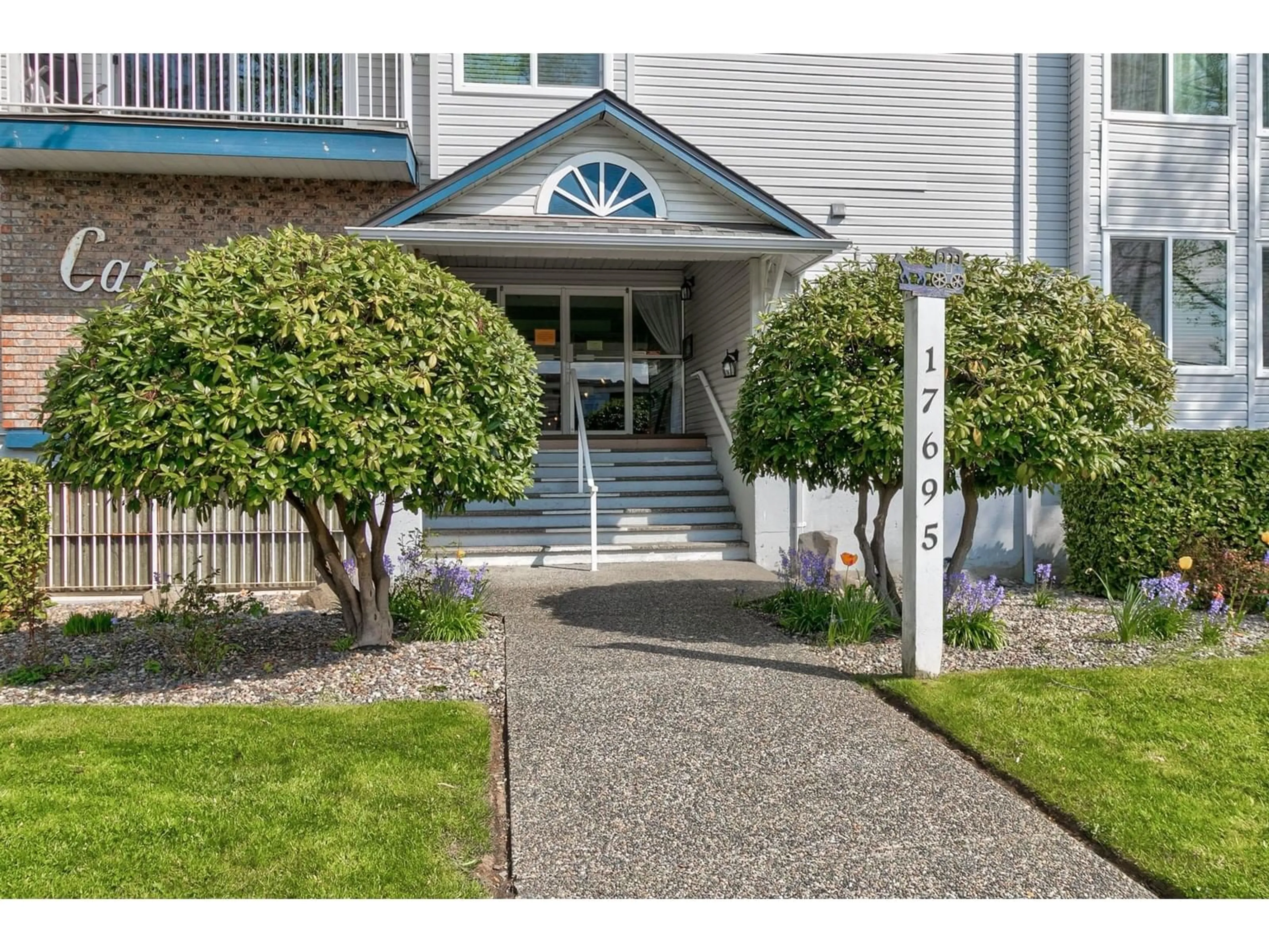 Indoor entryway for 306 17695 58 AVENUE, Surrey British Columbia V3S1L5