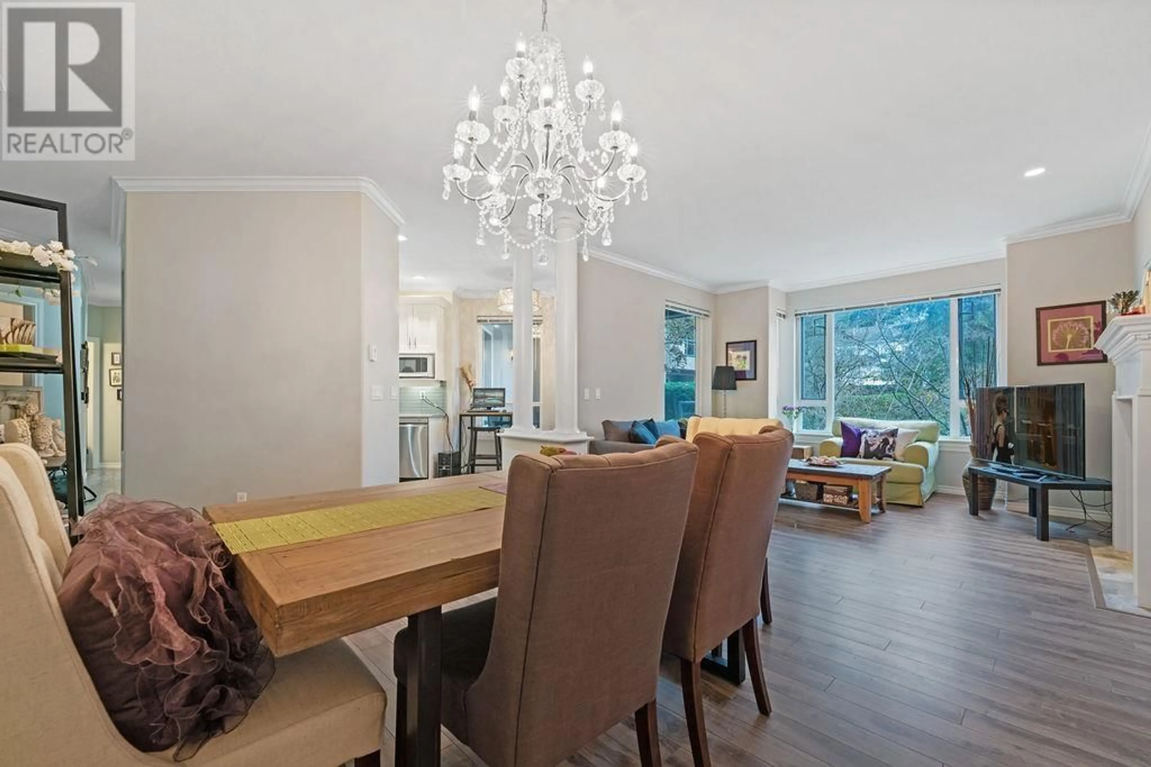 Dining room, wood/laminate floor for 221 3280 PLATEAU BOULEVARD, Coquitlam British Columbia V3E3J5