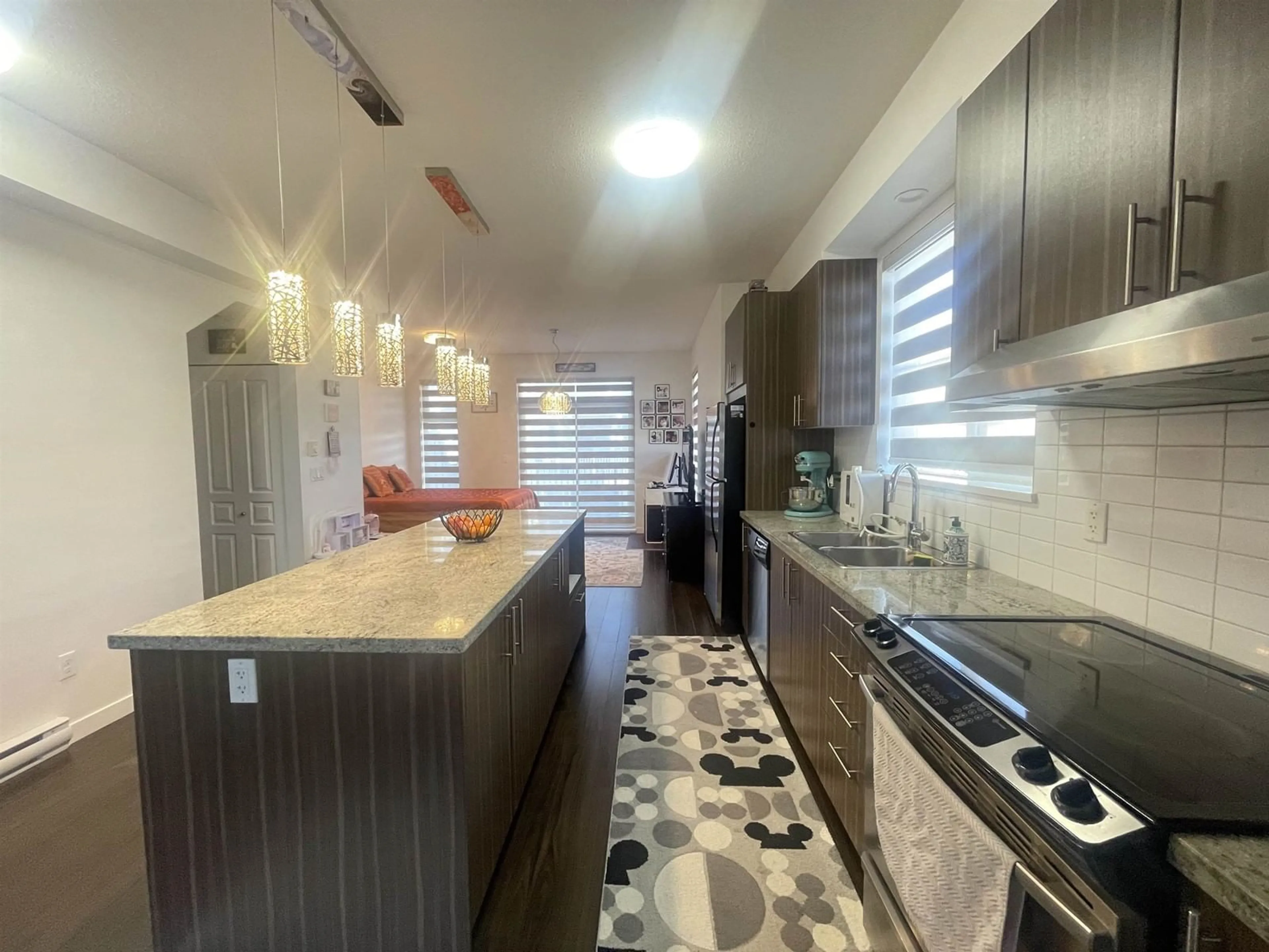 Open concept kitchen, ceramic/tile floor for 52 - 31098 WESTRIDGE, Abbotsford British Columbia V2T0C2