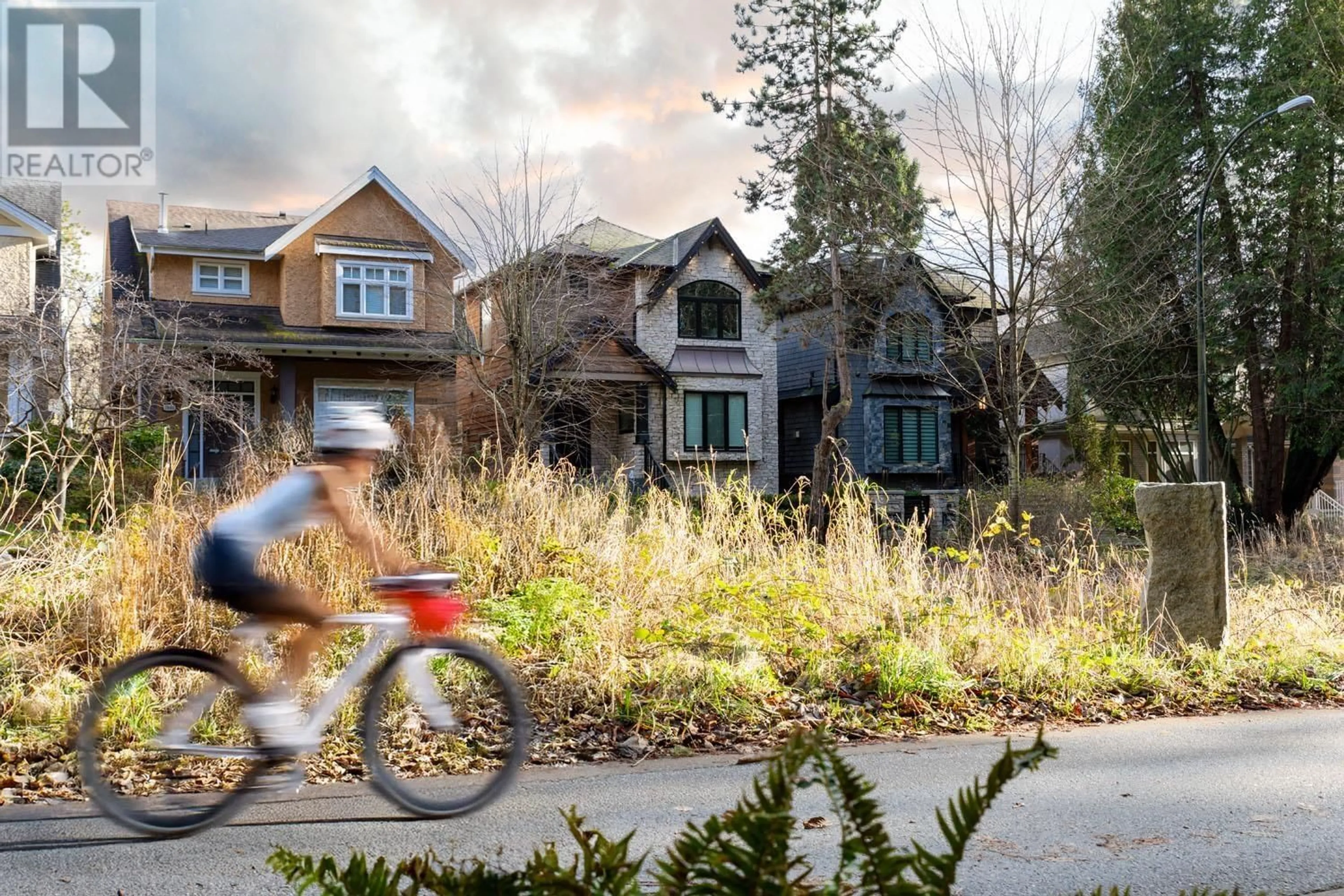 Home with brick exterior material, street for 6072 CROWN STREET, Vancouver British Columbia V6N2B8