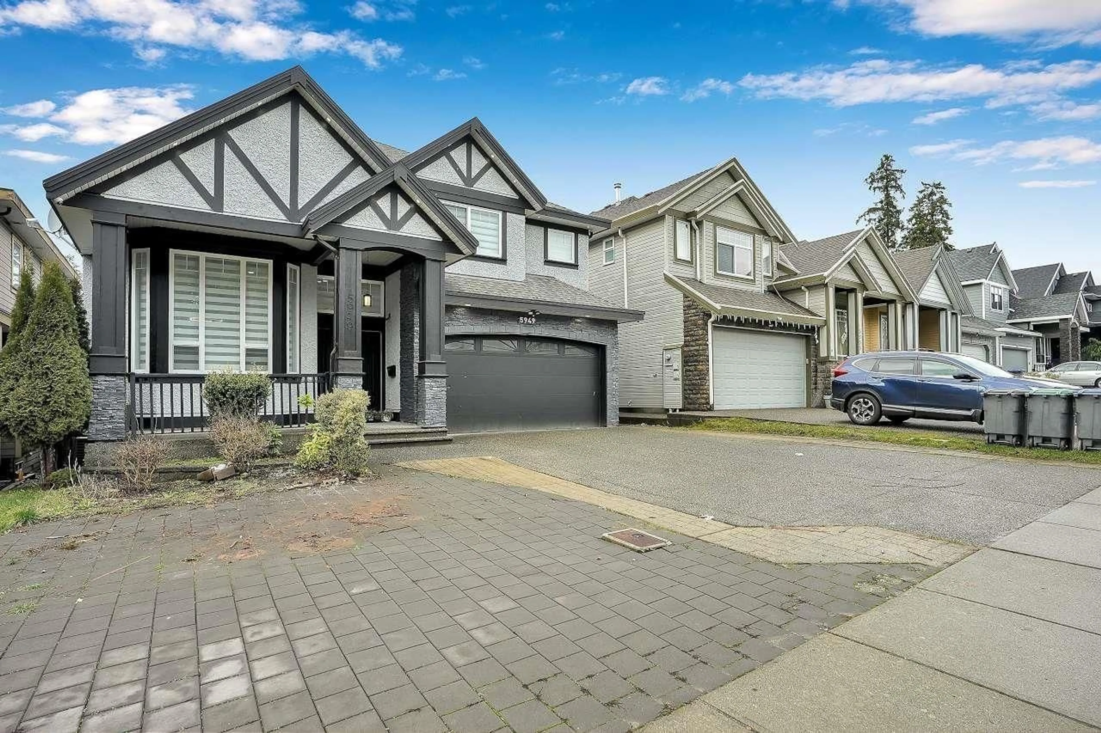 Unknown for 5949 125, Surrey British Columbia V3X1X2