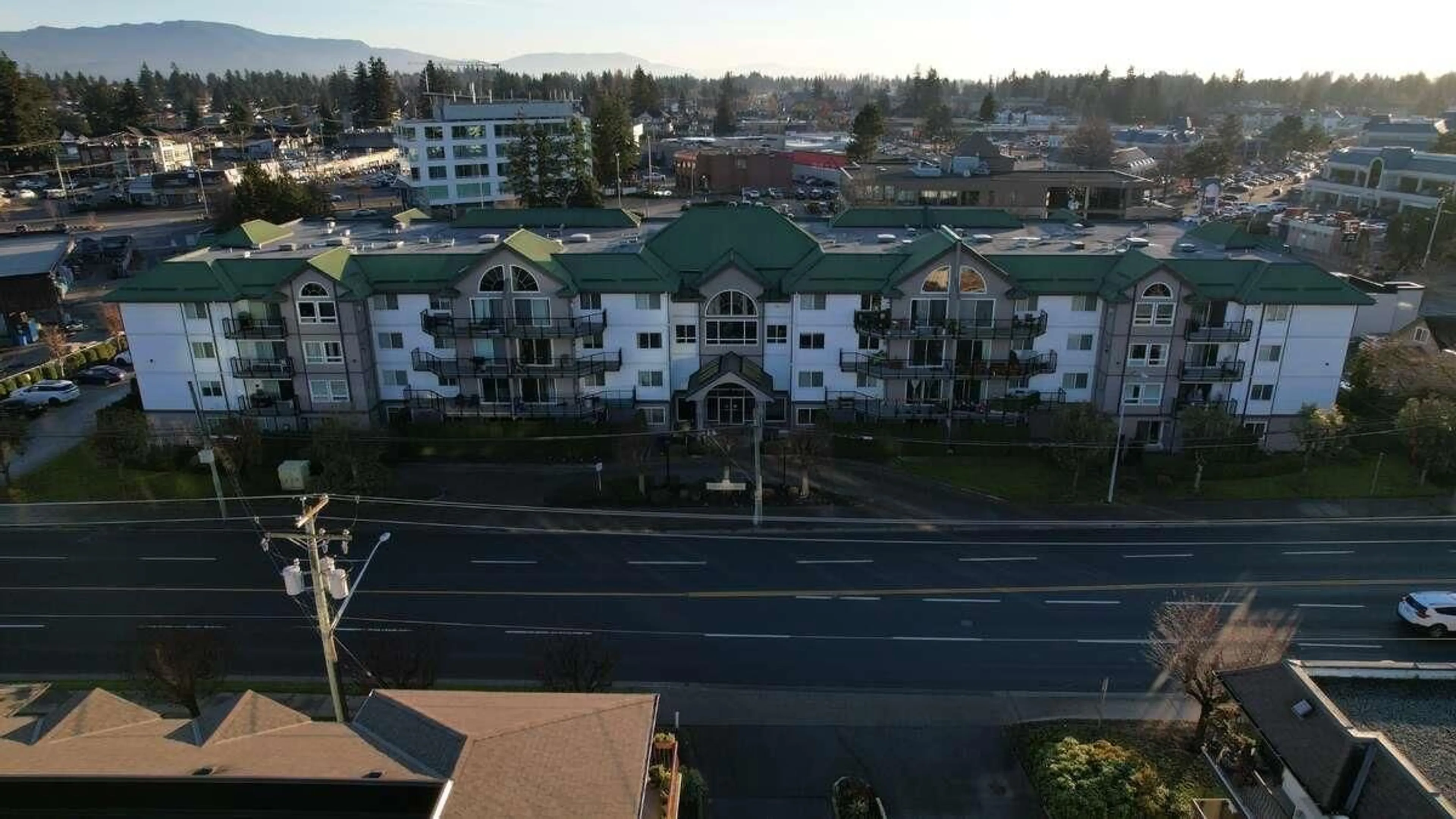 A pic from outside/outdoor area/front of a property/back of a property/a pic from drone, city buildings view from balcony for 209 32044 OLD YALE ROAD, Abbotsford British Columbia V2T2C9