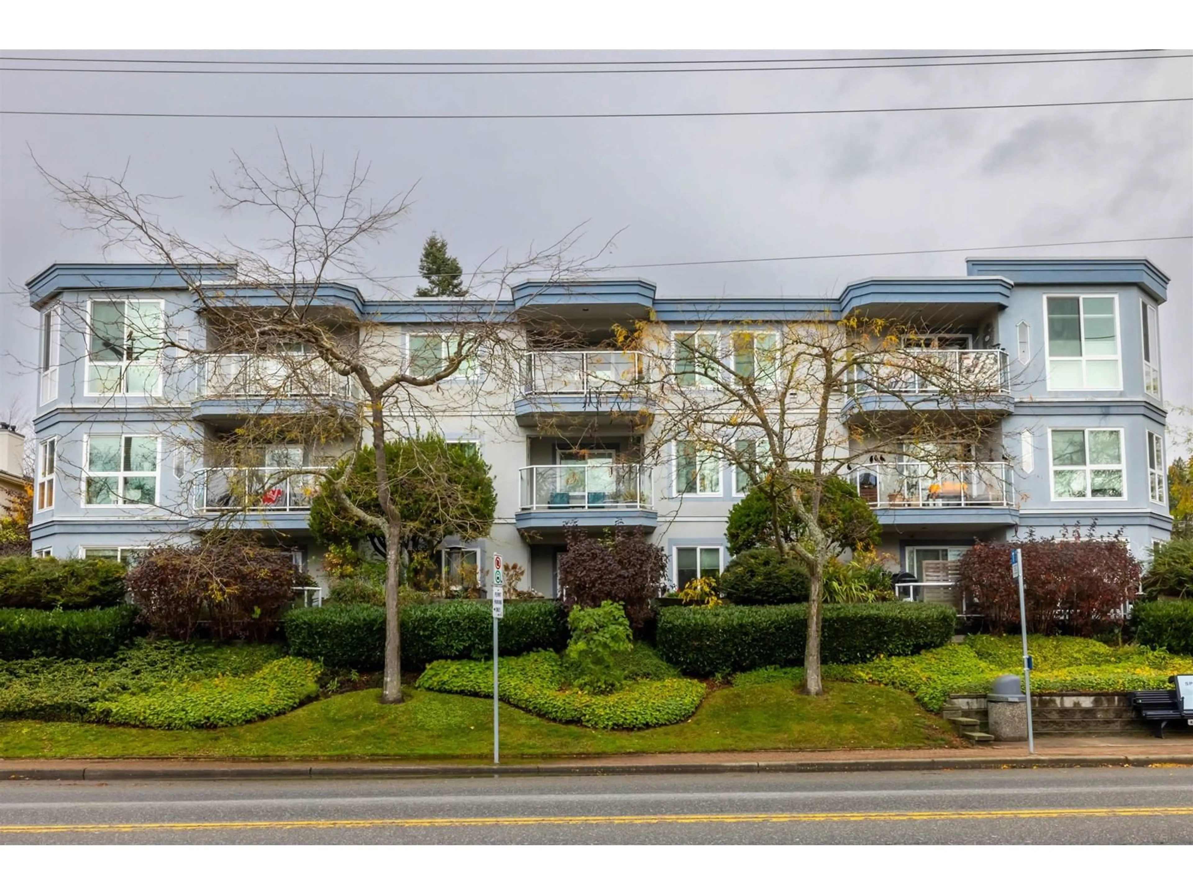 Unknown for 103 15941 MARINE DRIVE, White Rock British Columbia V4B1E9