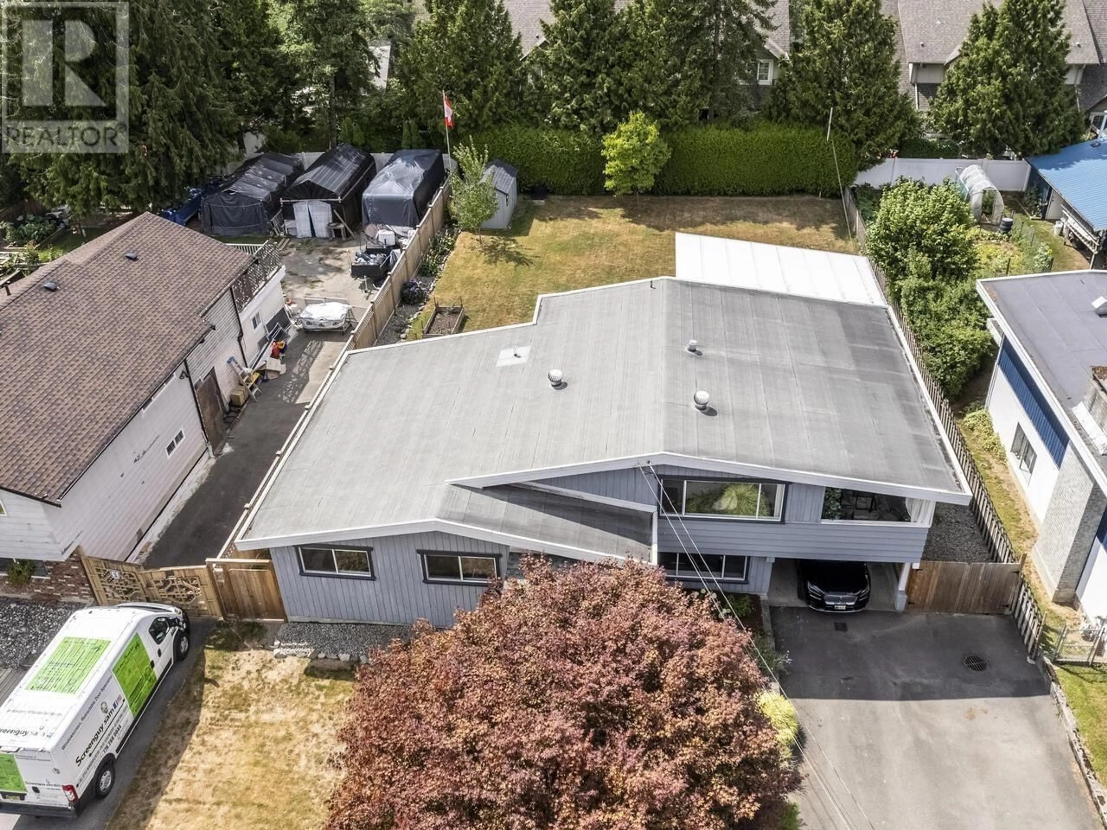 A pic from outside/outdoor area/front of a property/back of a property/a pic from drone, street for 11823 STEPHENS STREET, Maple Ridge British Columbia V2X6S2