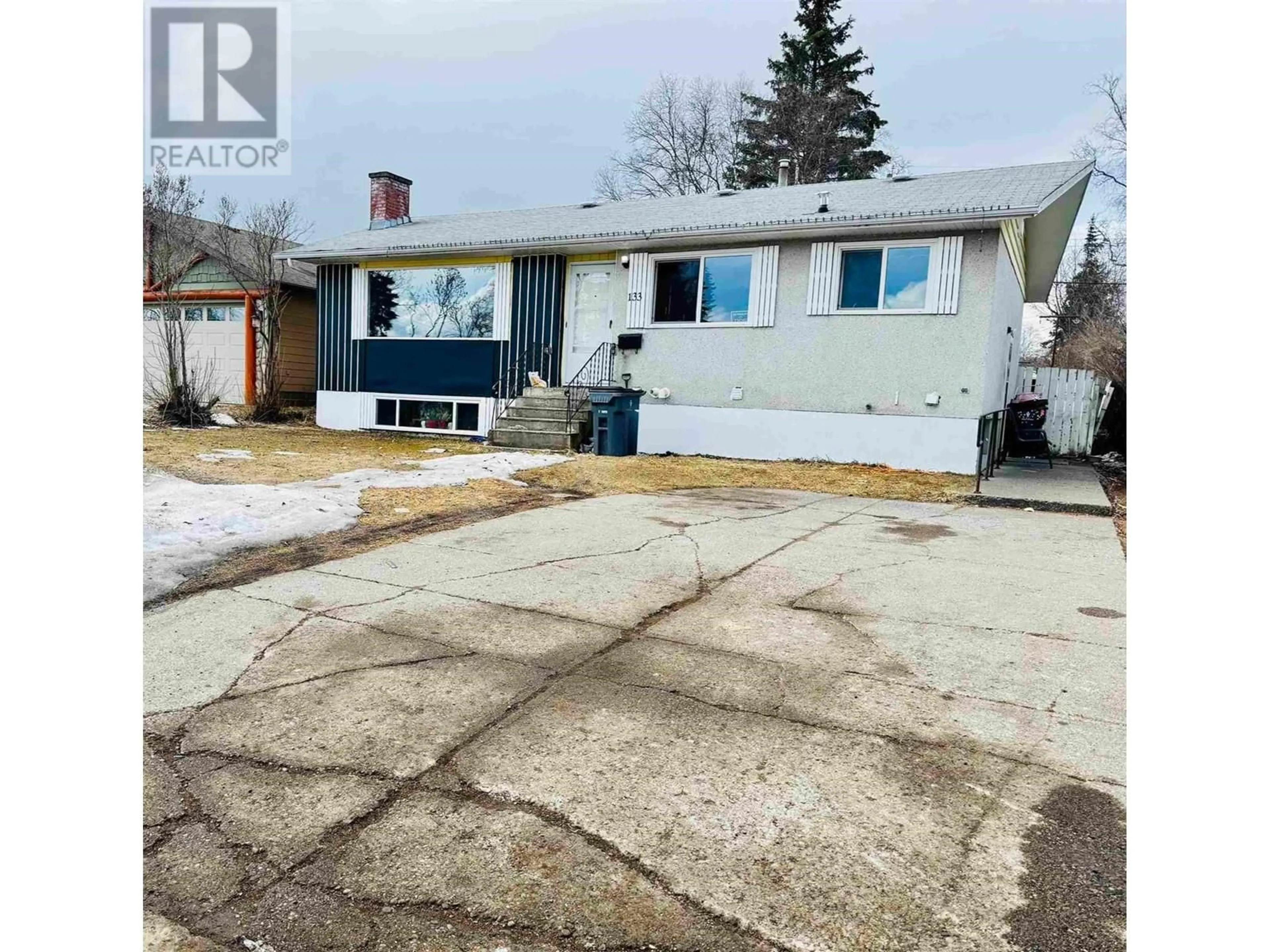 A pic from outside/outdoor area/front of a property/back of a property/a pic from drone, street for 133 MOFFAT STREET, Prince George British Columbia V2M3L3