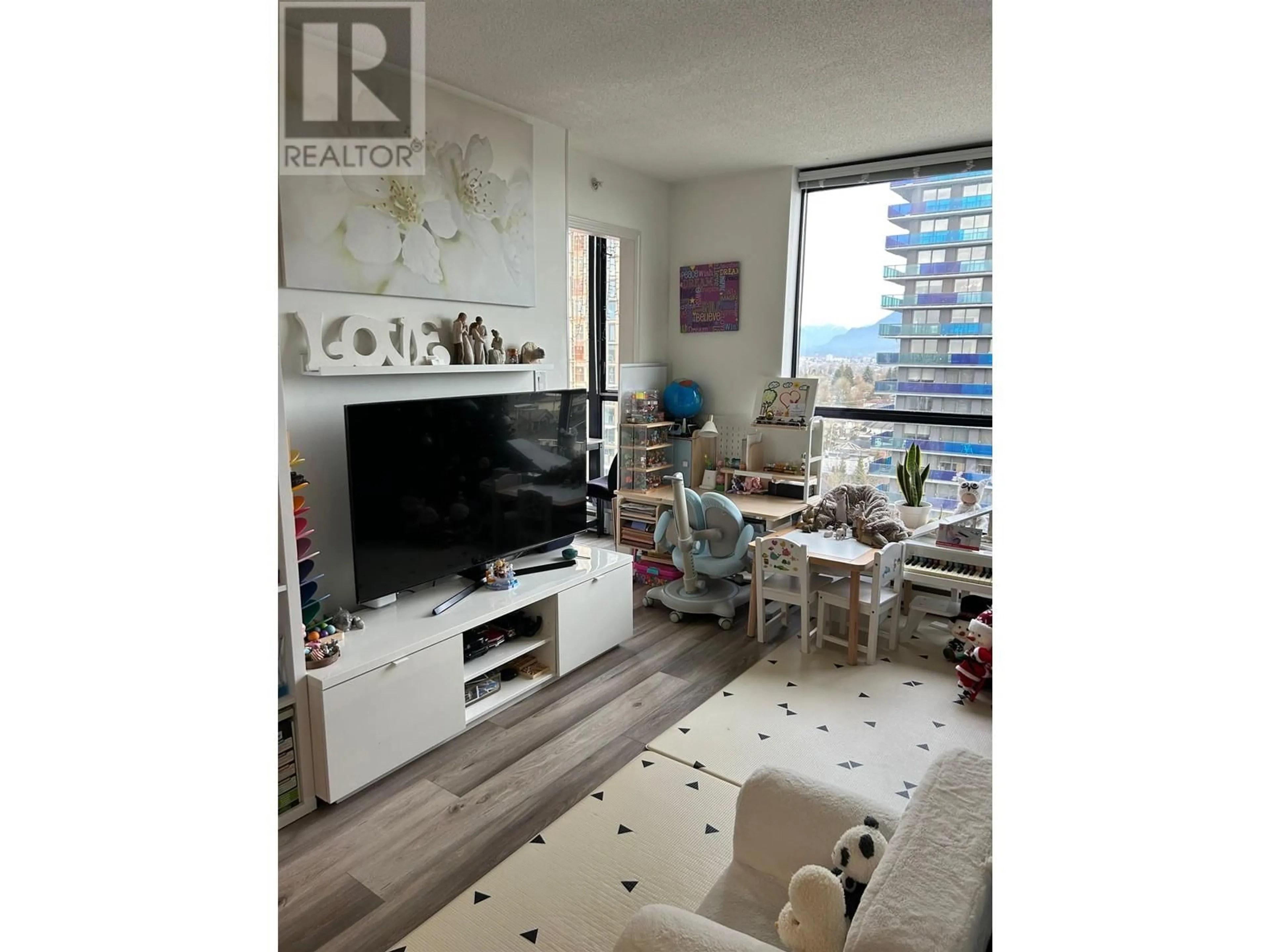 Living room with furniture, unknown for 1507 - 3438 VANNESS AVENUE, Vancouver British Columbia V5R6E7