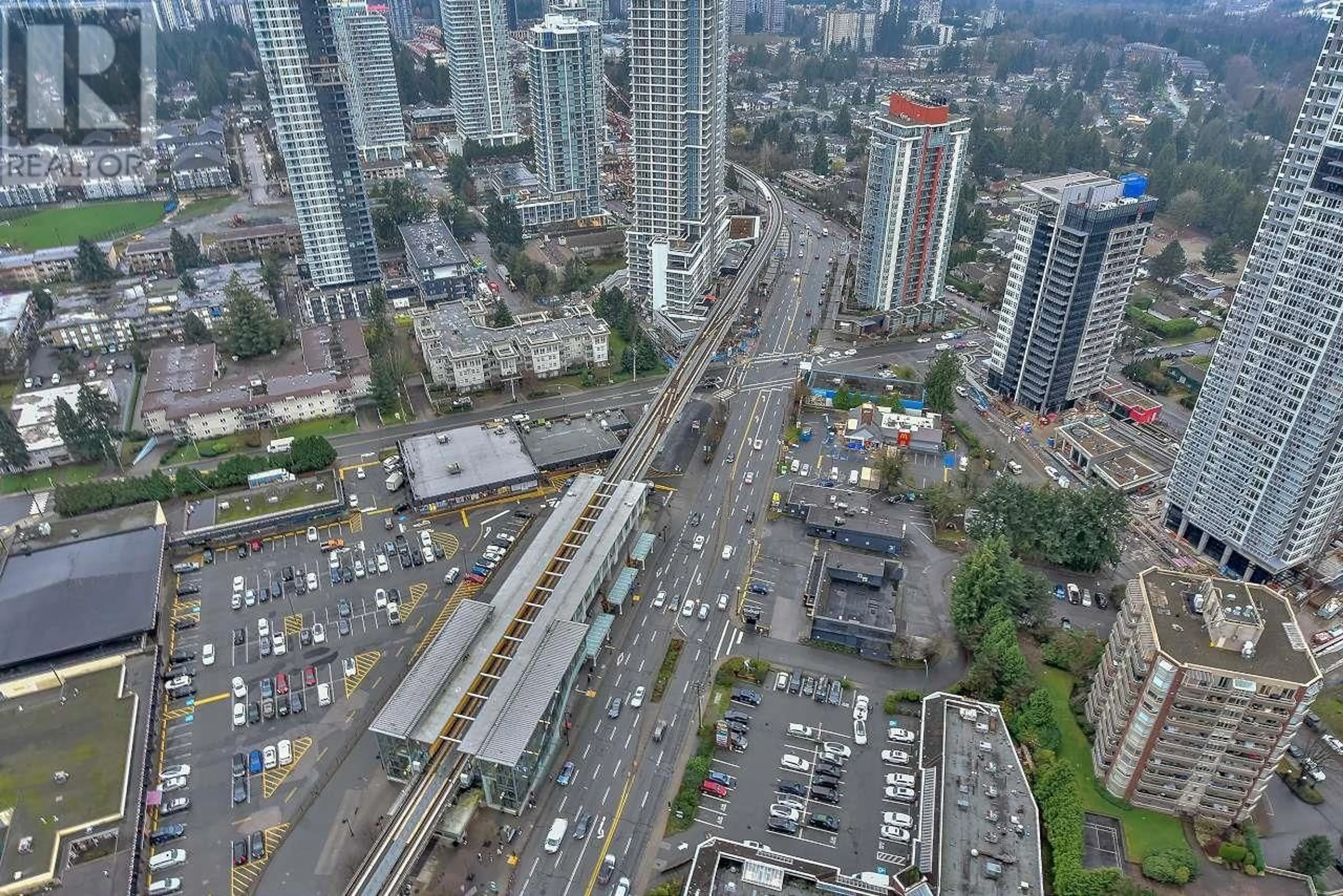 A pic from outside/outdoor area/front of a property/back of a property/a pic from drone, city buildings view from balcony for 4307 567 CLARKE ROAD, Coquitlam British Columbia V3J3Y2