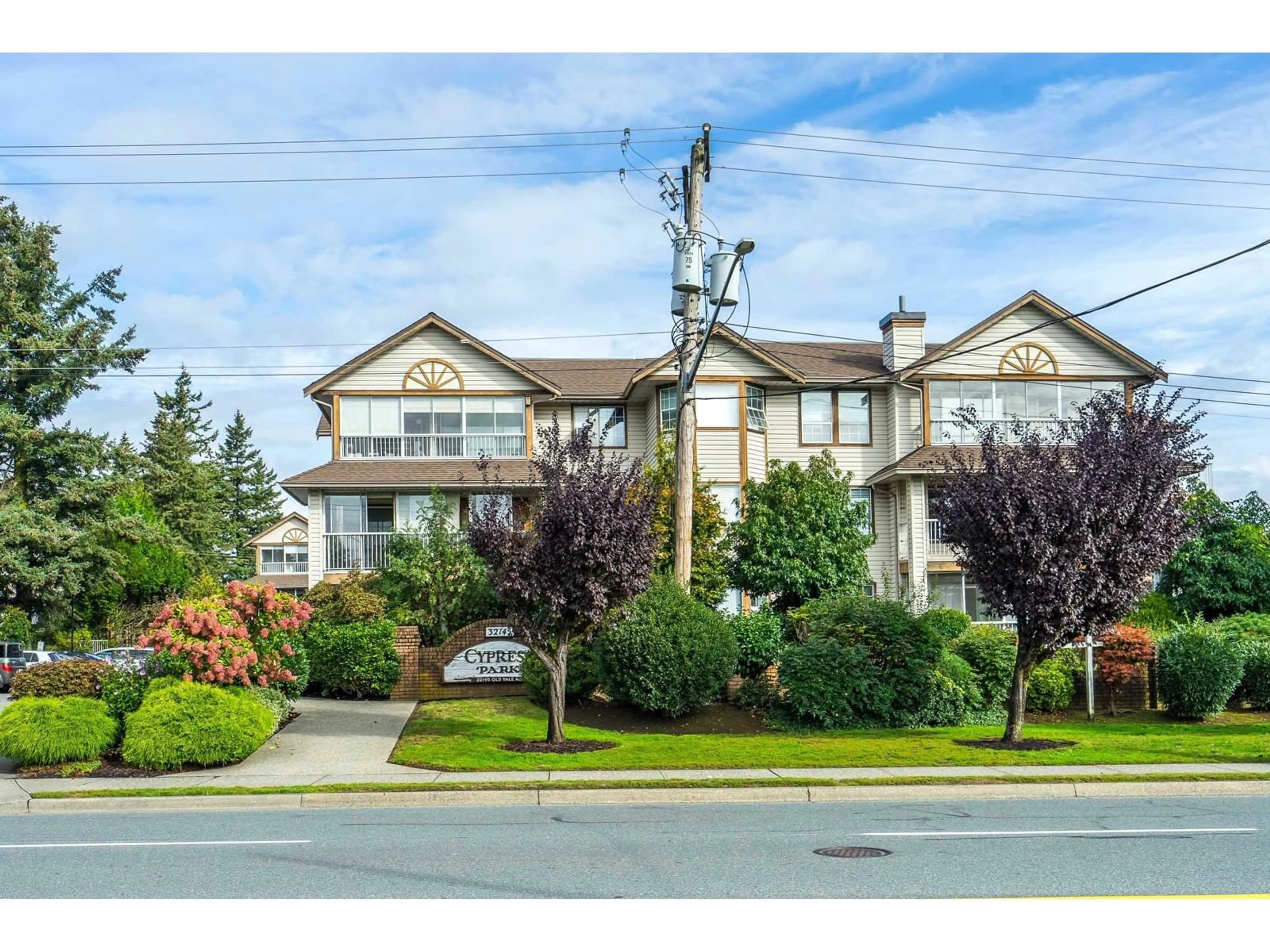 Unknown for 102 32145 OLD YALE ROAD, Abbotsford British Columbia V2T2C8