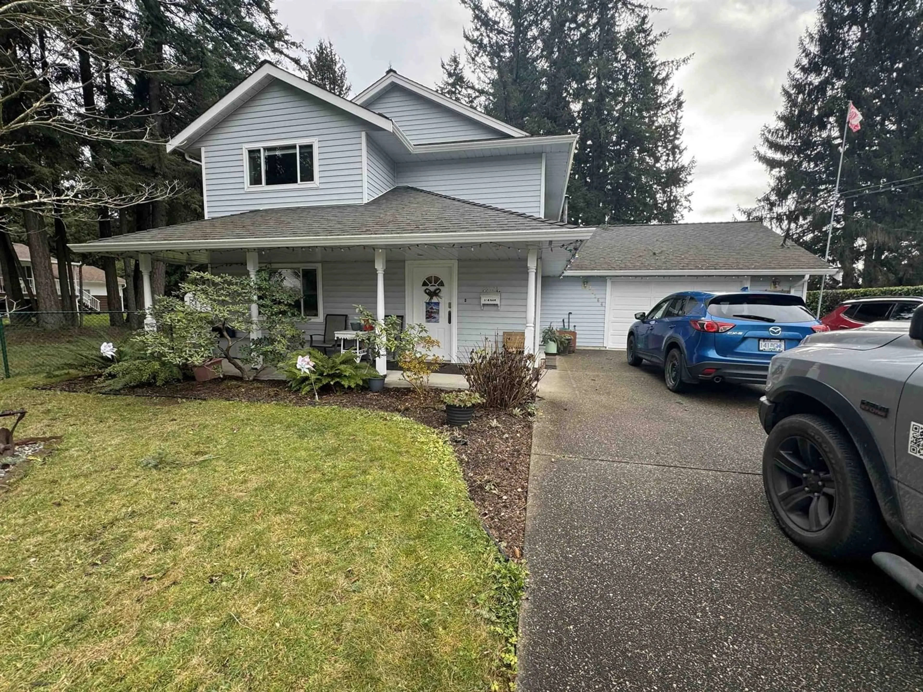 Home with vinyl exterior material, street for 20364 36B AVENUE, Langley British Columbia V3A2S2