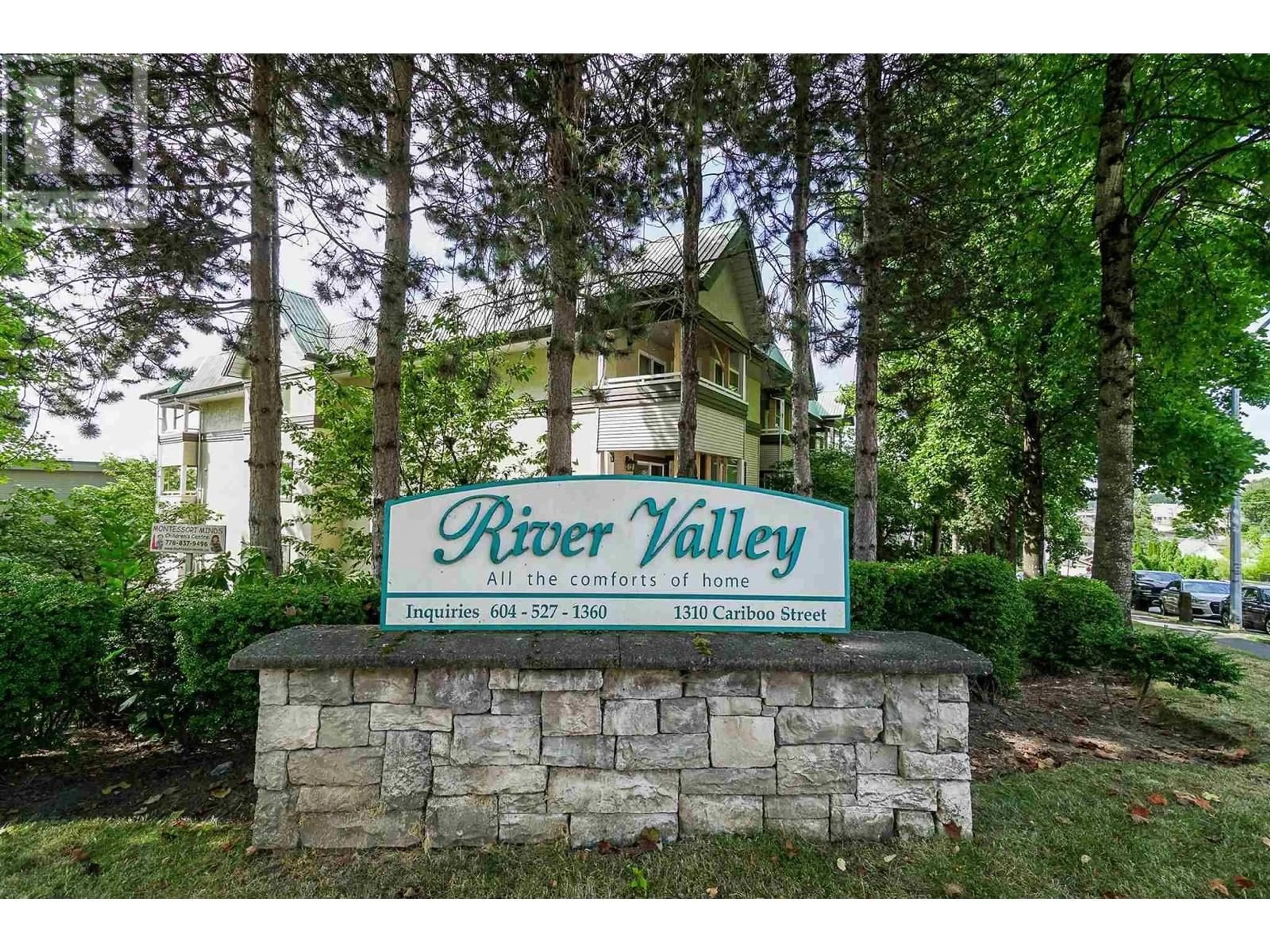 Indoor foyer for 503 1310 CARIBOO STREET, New Westminster British Columbia V3M1X2