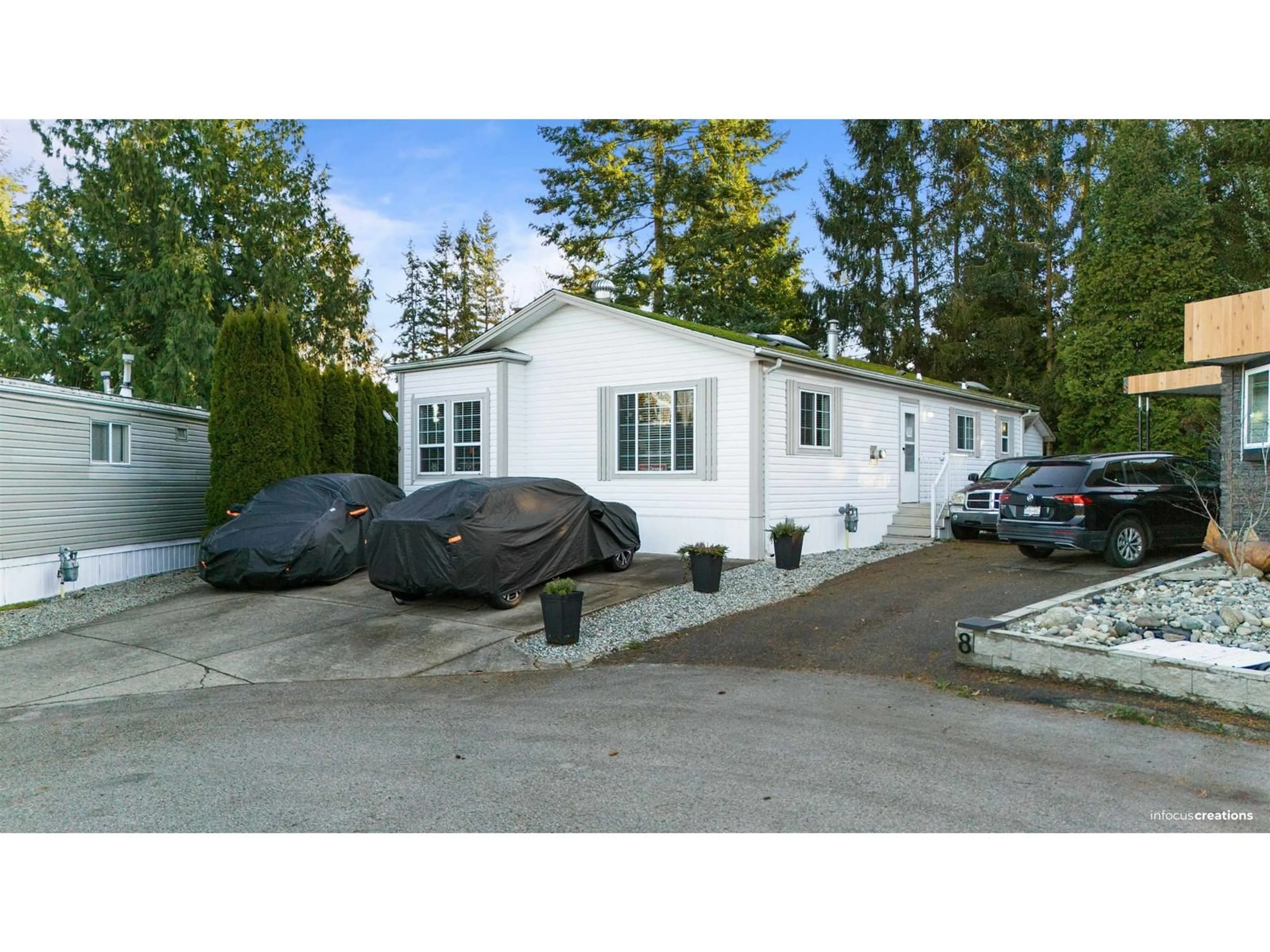 Unknown for 9 1840 160 STREET, Surrey British Columbia V4A4X4