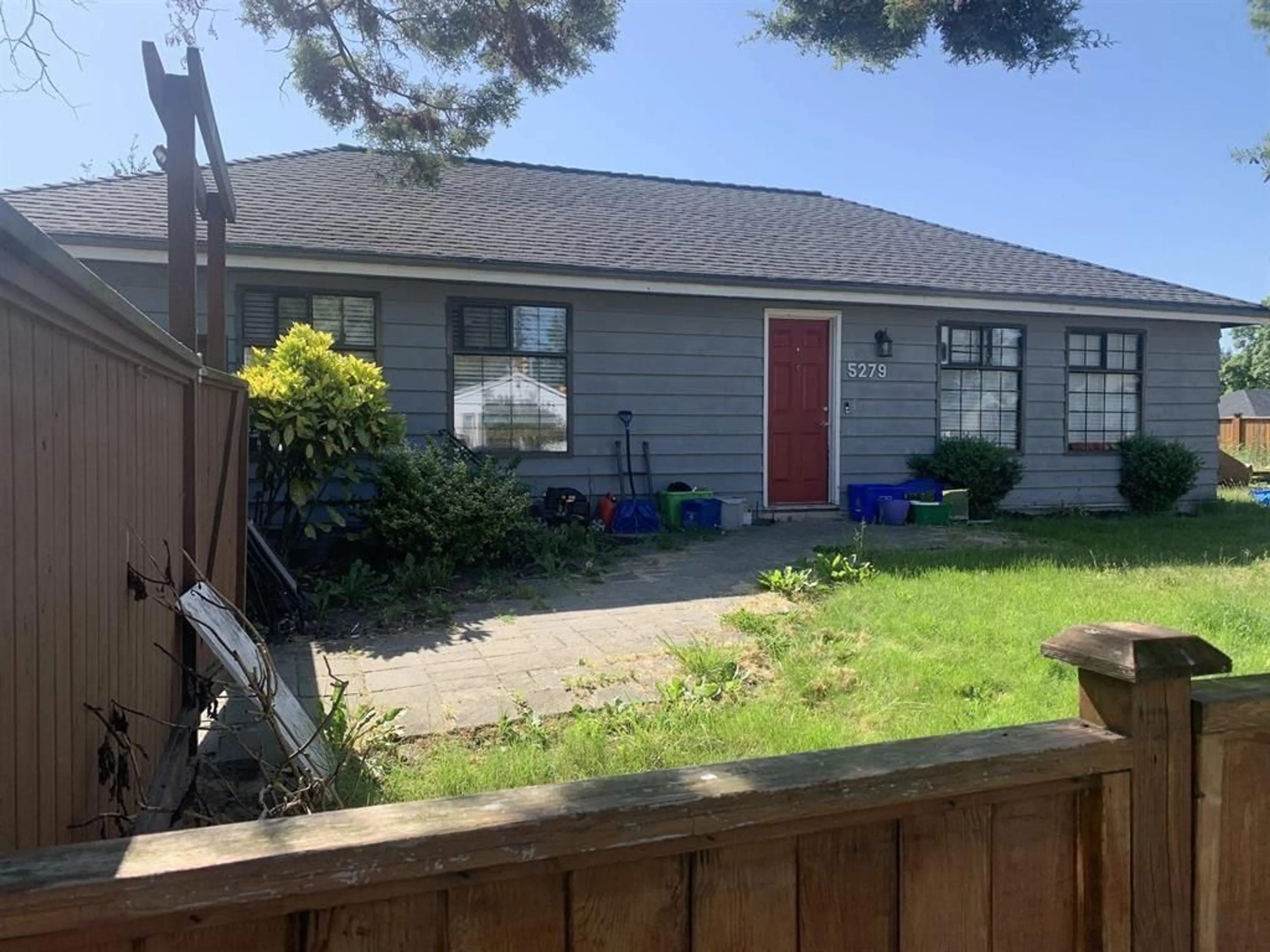 A pic from outside/outdoor area/front of a property/back of a property/a pic from drone, street for 5279 199A STREET, Langley British Columbia V3A6V1