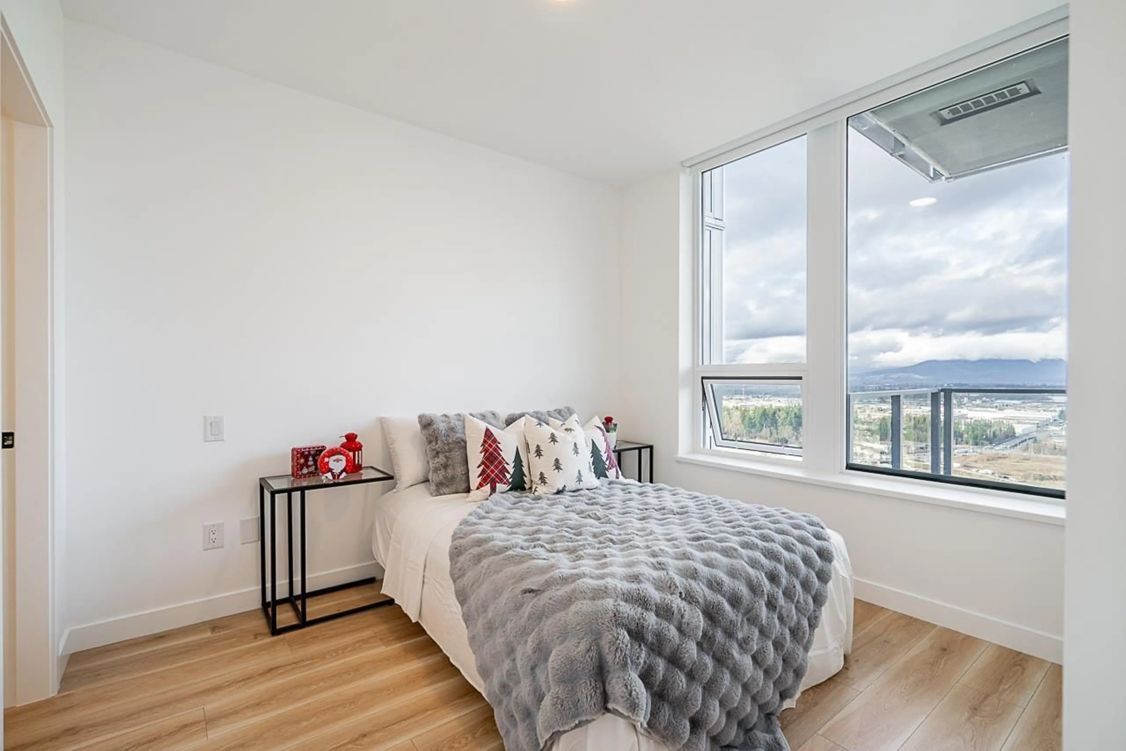 Bedroom with bed, unknown for 2807 8551 201 STREET, Langley British Columbia V2Y3Y5