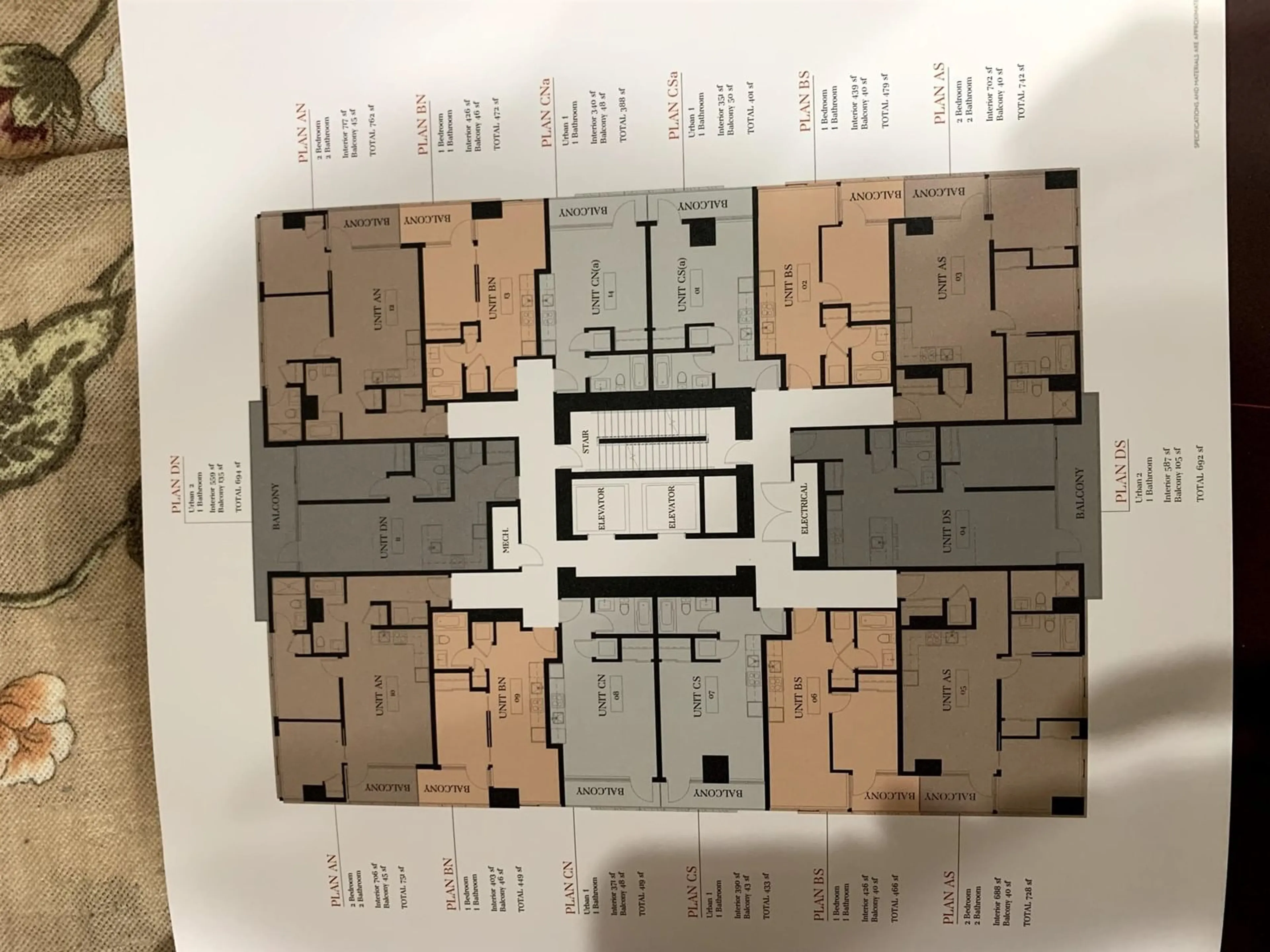 Floor plan for 904 10626 CITY PARKWAY, Surrey British Columbia V3T0S3