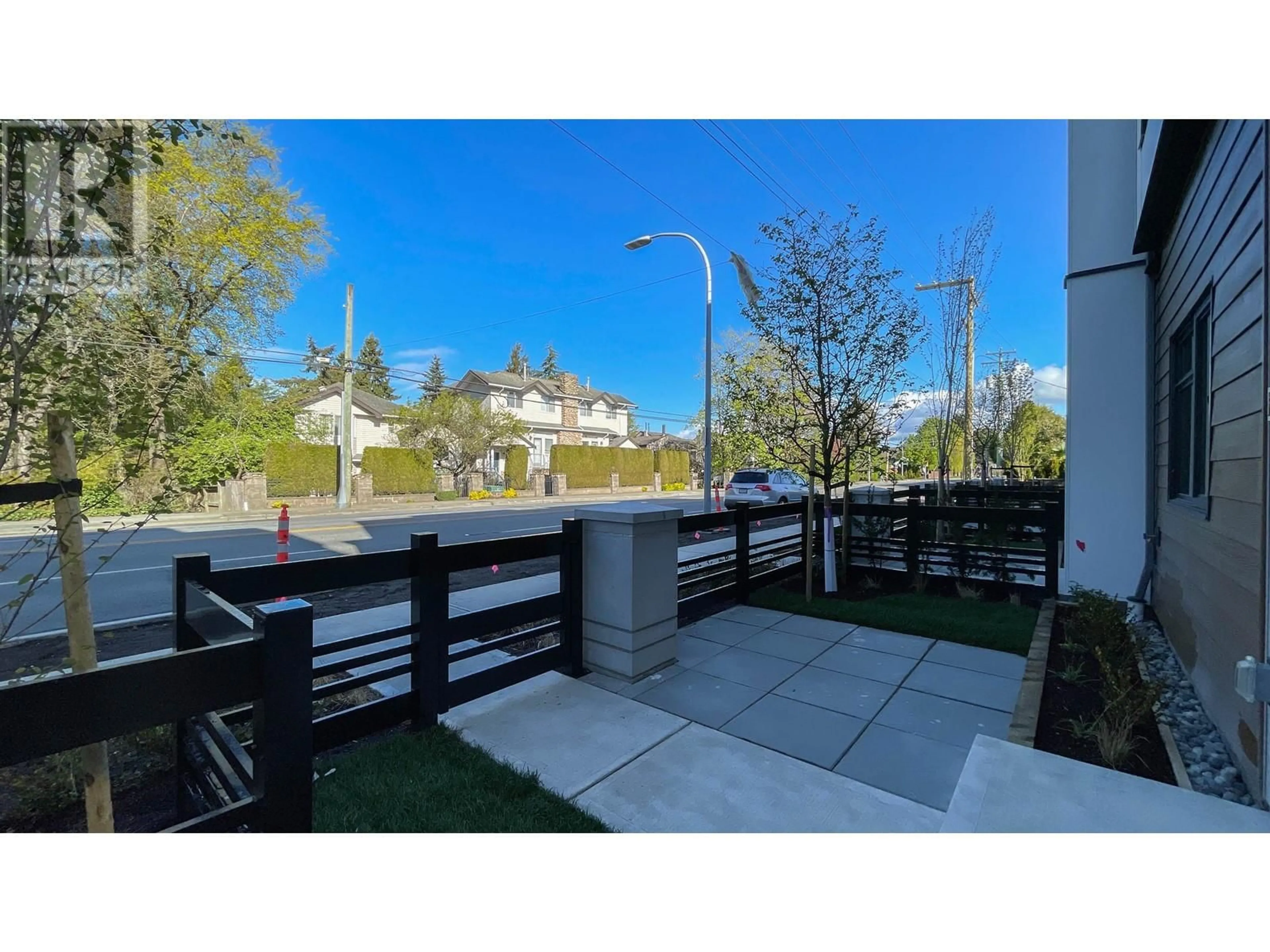 Patio, street for 25 7580 NO 1 ROAD, Richmond British Columbia V7C0G6