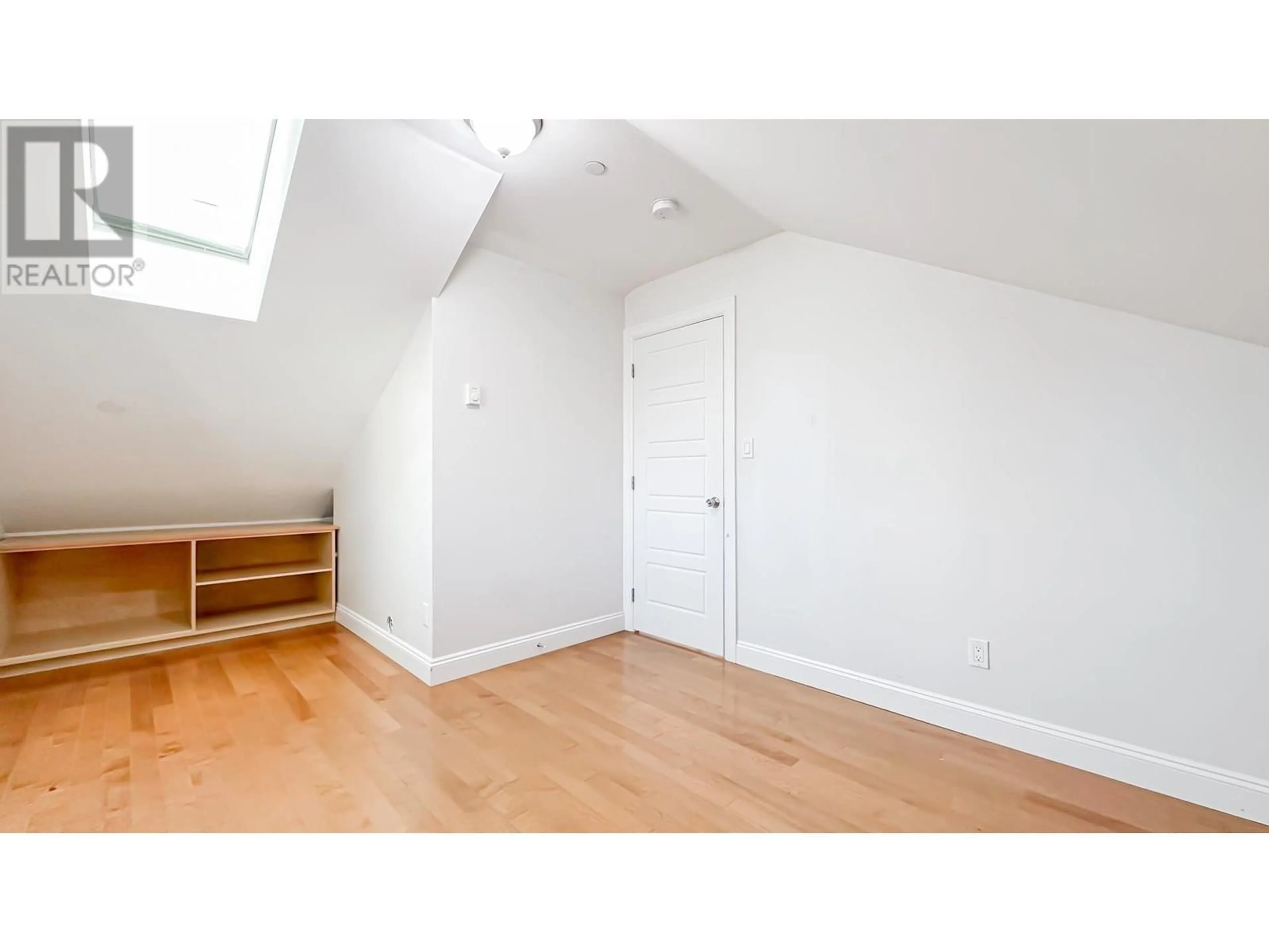 A pic of a room for 28 W 47TH AVENUE, Vancouver British Columbia V5Y2X8