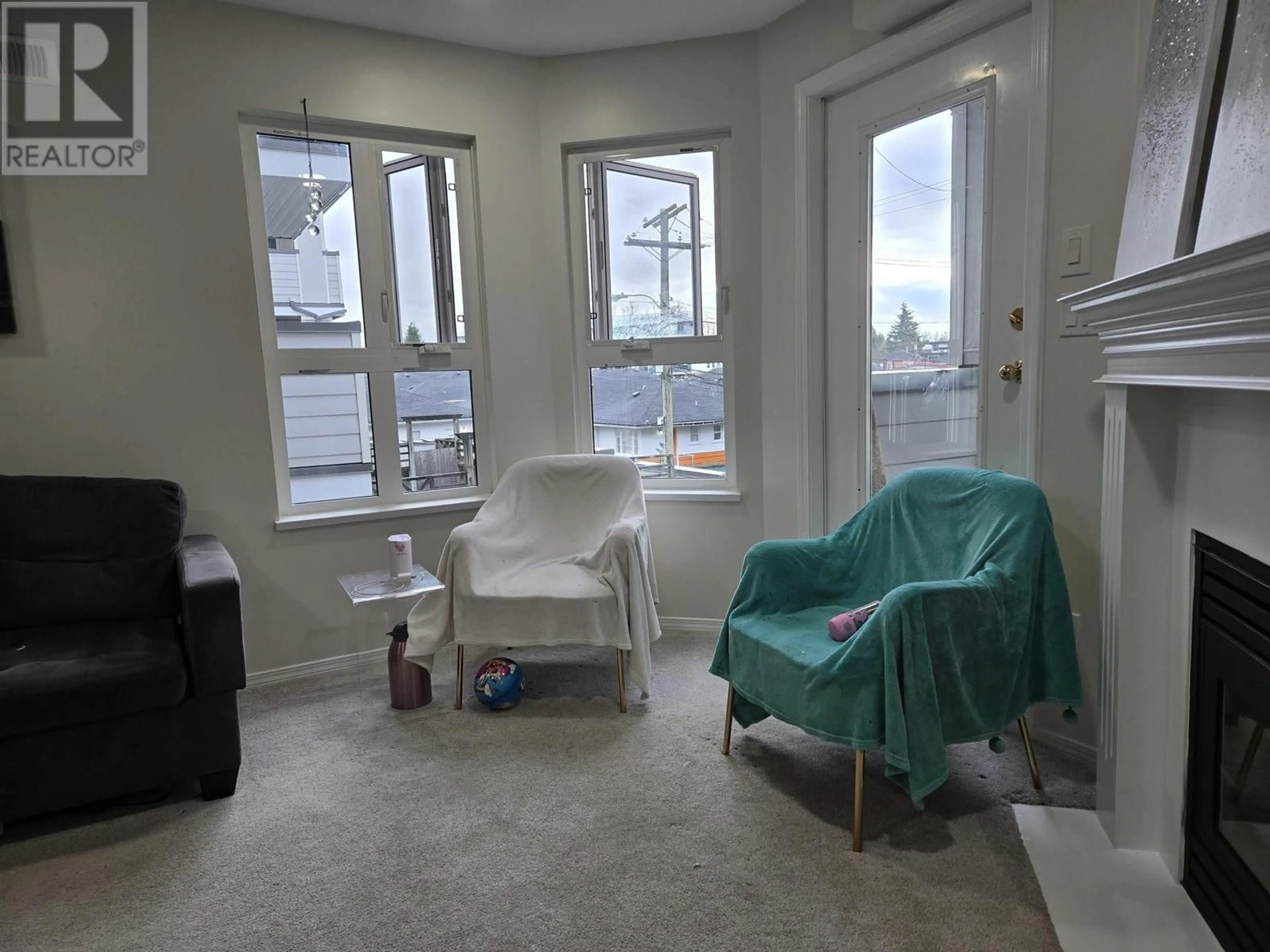 A pic of a room for 309 2388 KINGSWAY, Vancouver British Columbia V5R5G9