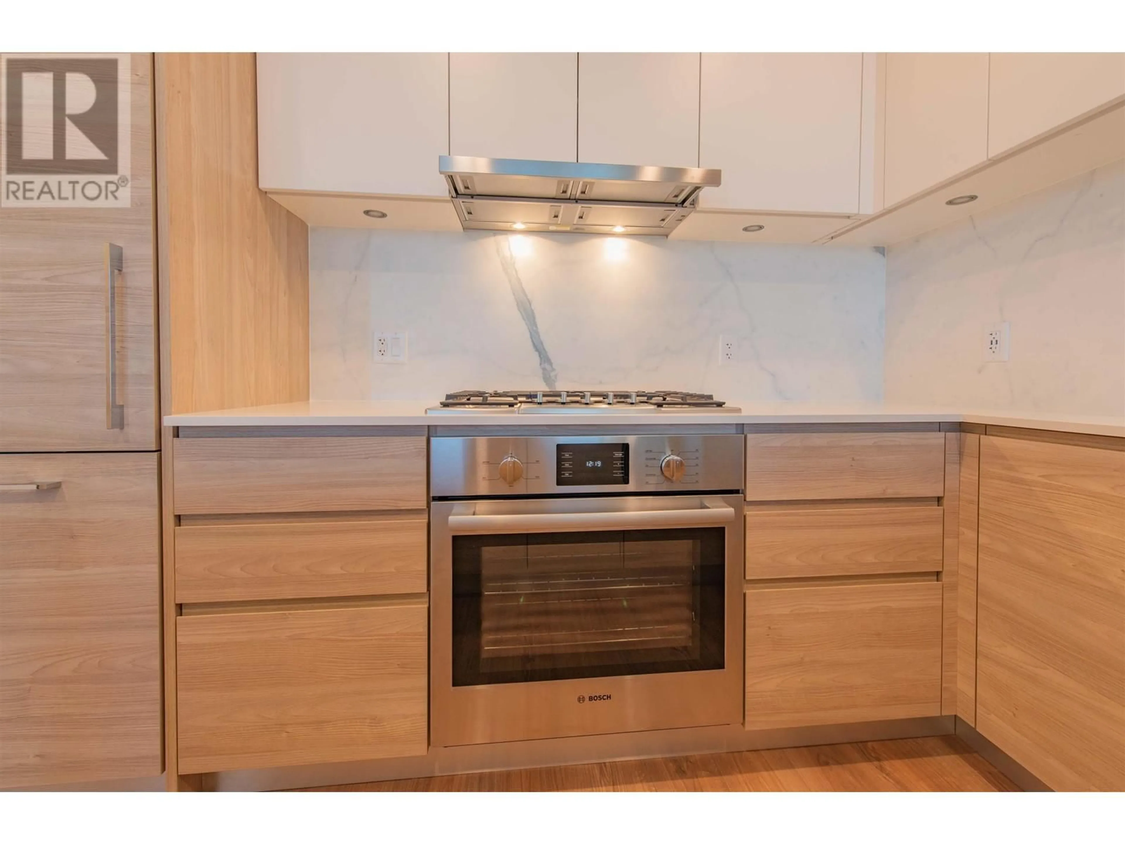 Standard kitchen, wood/laminate floor for 1906 595 AUSTIN AVENUE, Coquitlam British Columbia V3K0G7