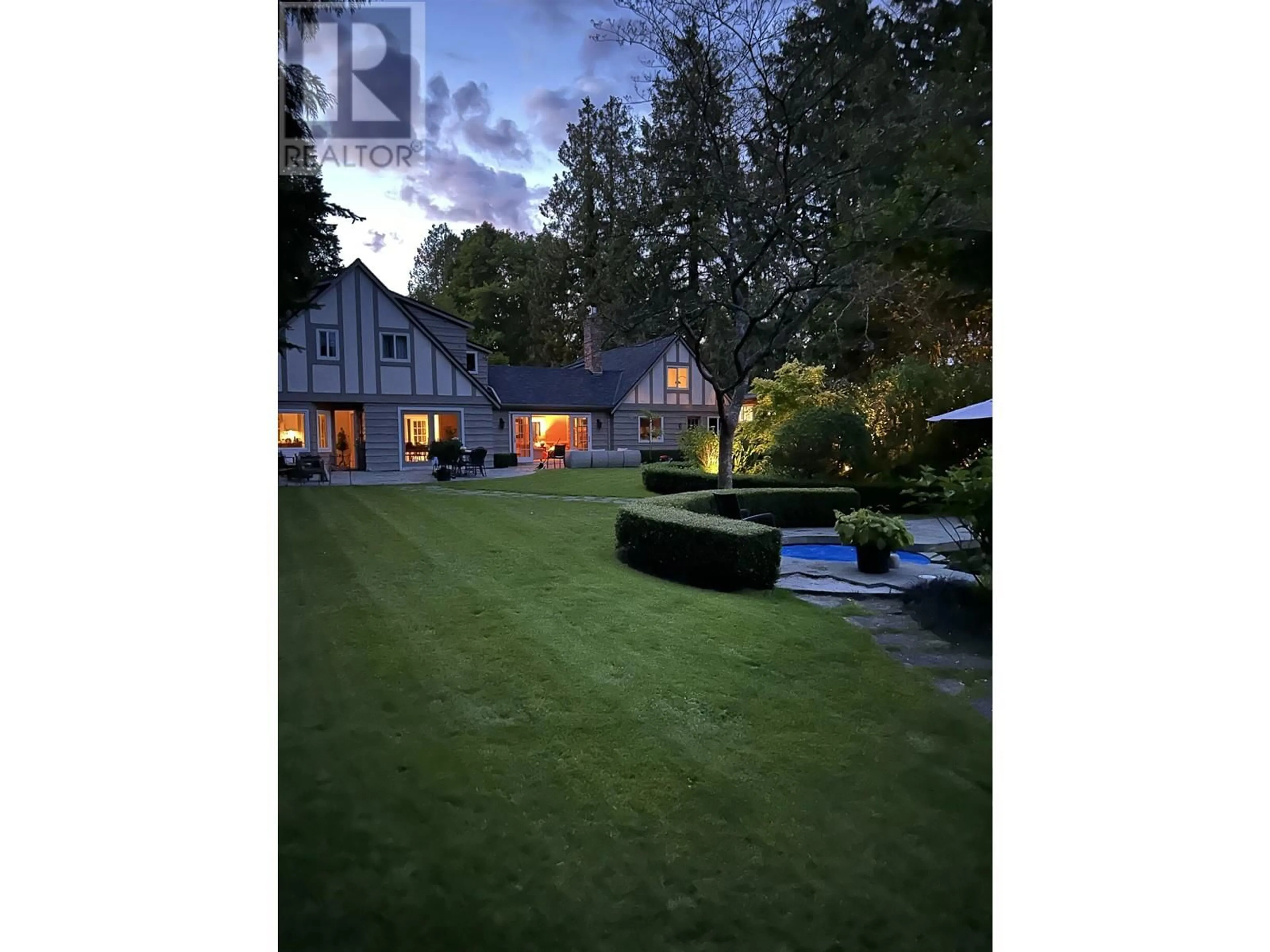 A pic from outside/outdoor area/front of a property/back of a property/a pic from drone, unknown for 5014 CLIFF DRIVE, Delta British Columbia V4M2C3