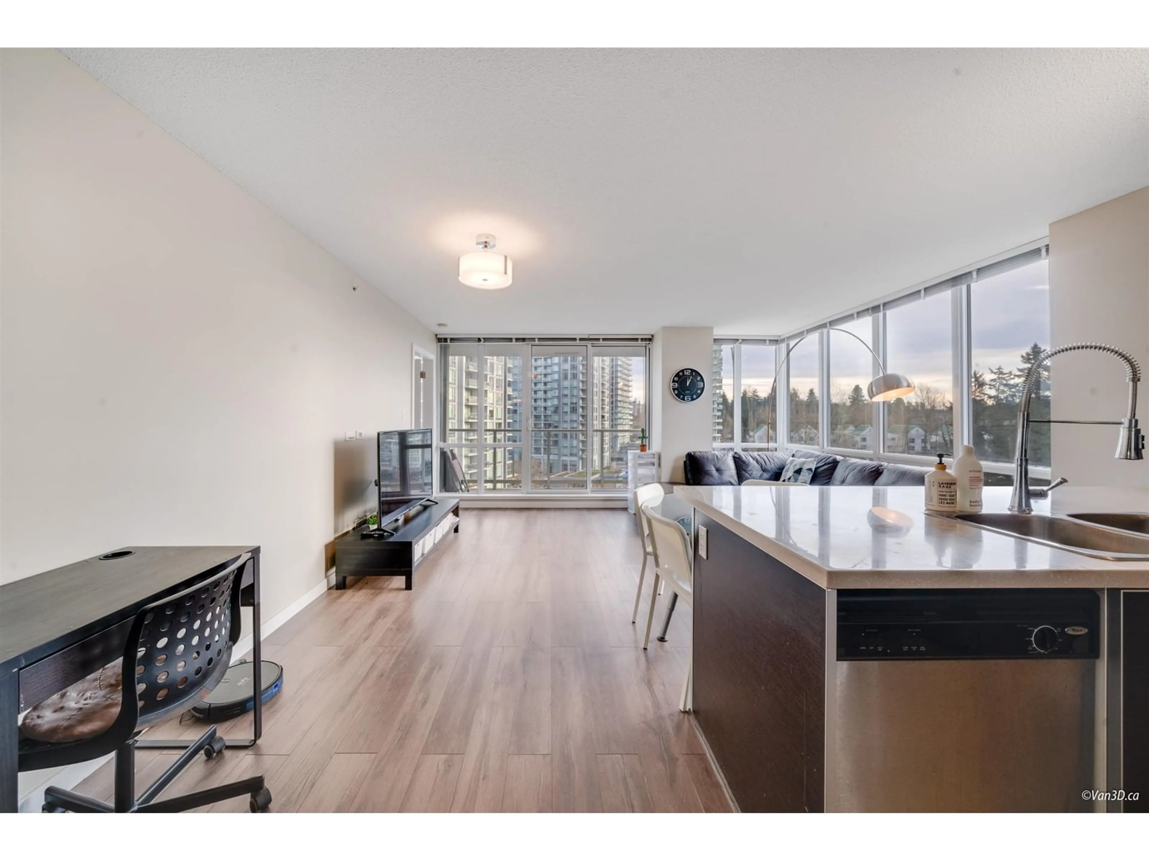 Open concept kitchen, unknown for 604 9981 WHALLEY BOULEVARD, Surrey British Columbia V3T0G6